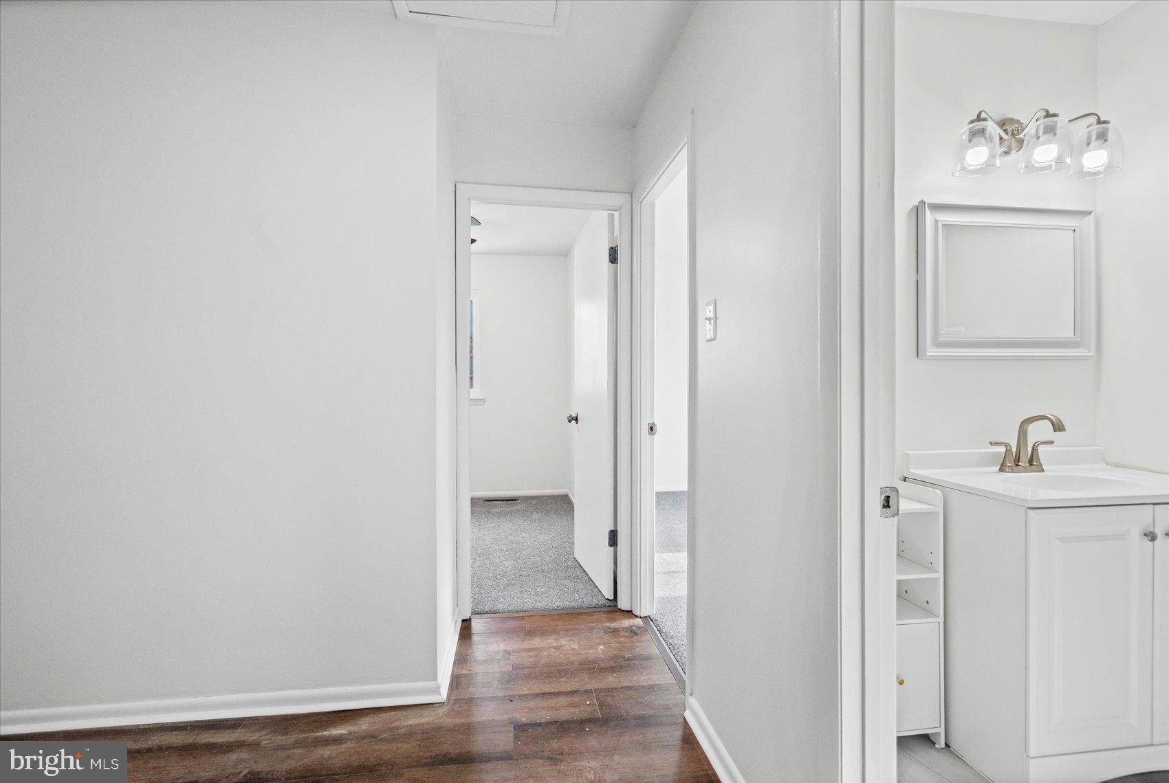 WILLOUGHBY WOODS - Residential