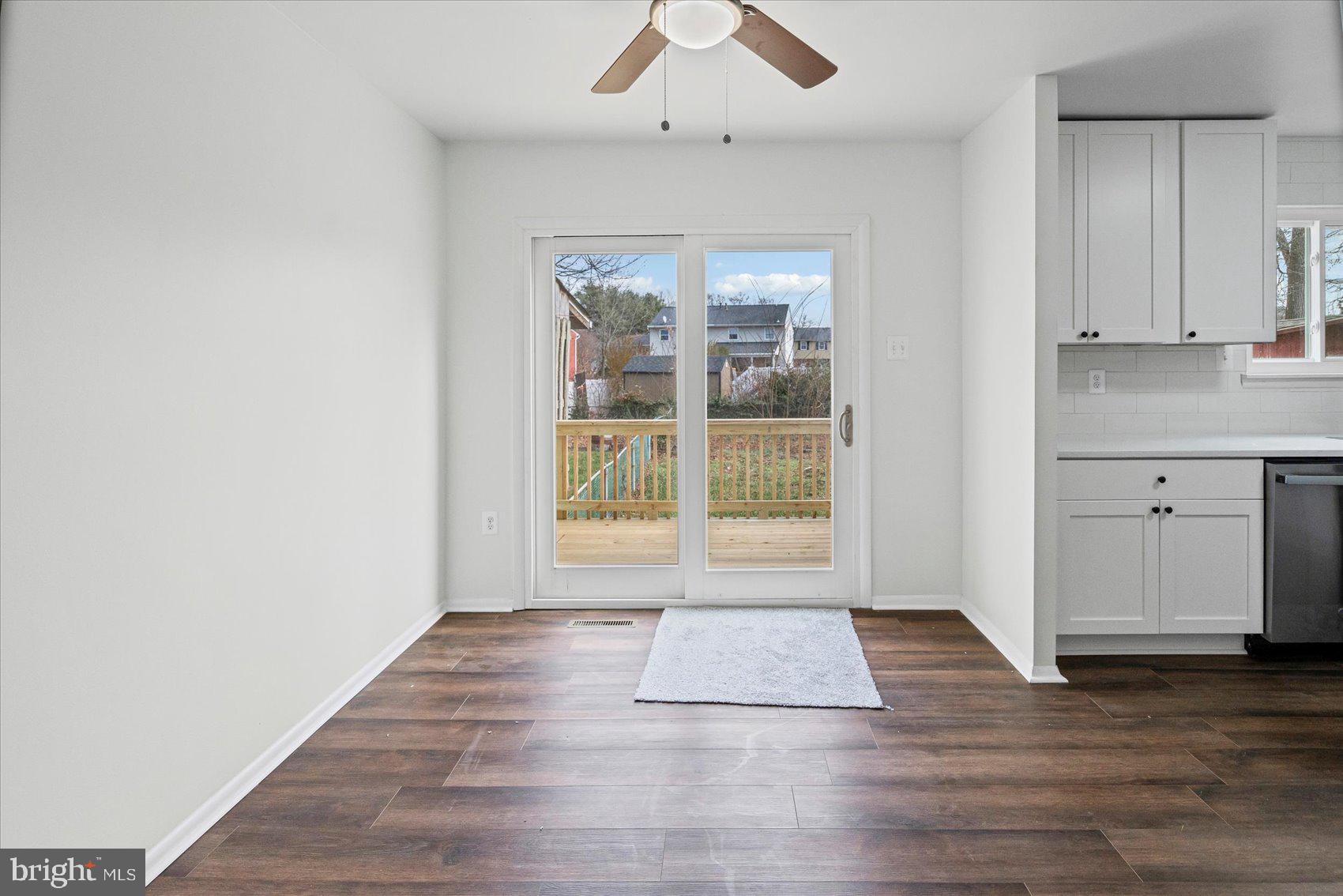 WILLOUGHBY WOODS - Residential