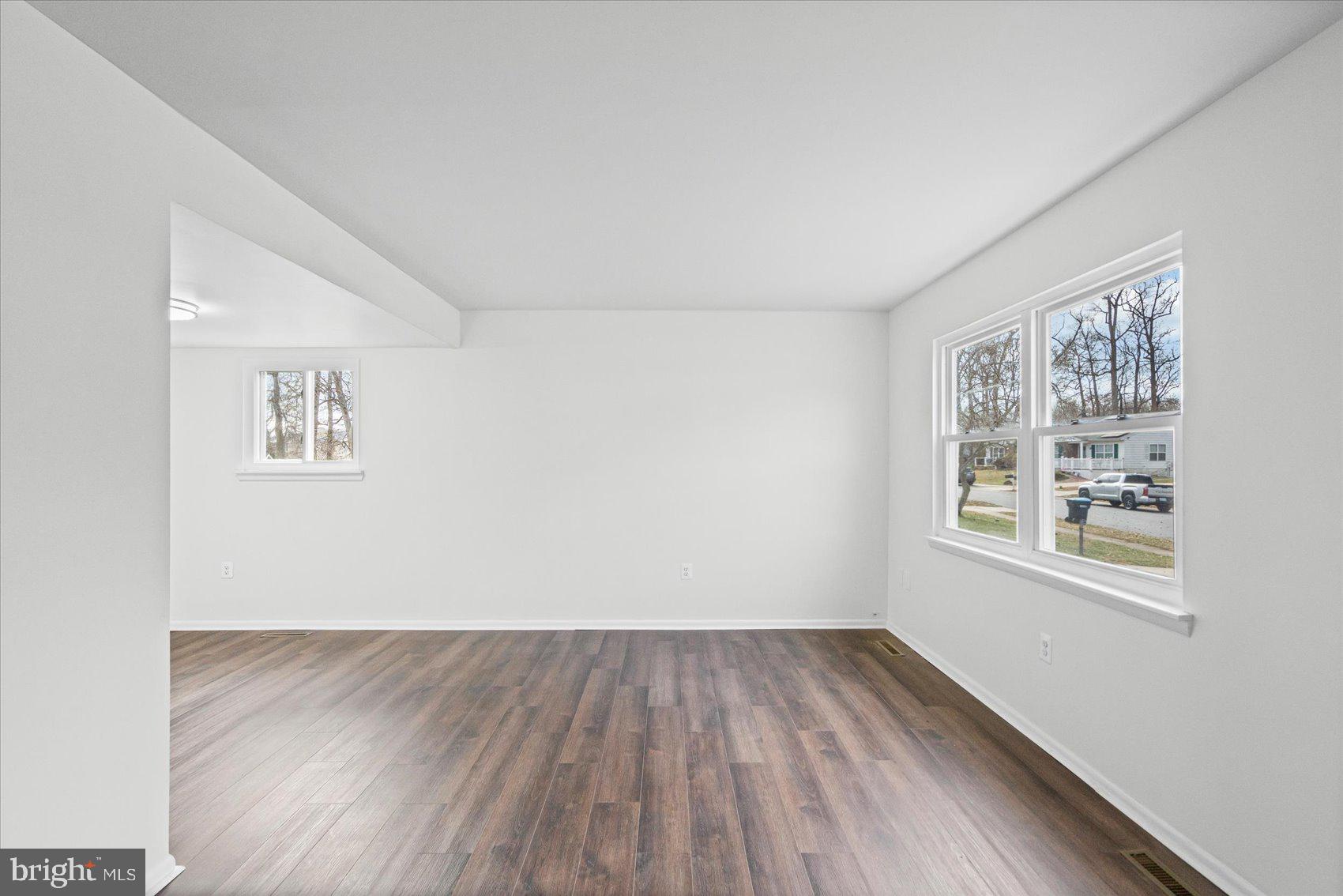 WILLOUGHBY WOODS - Residential