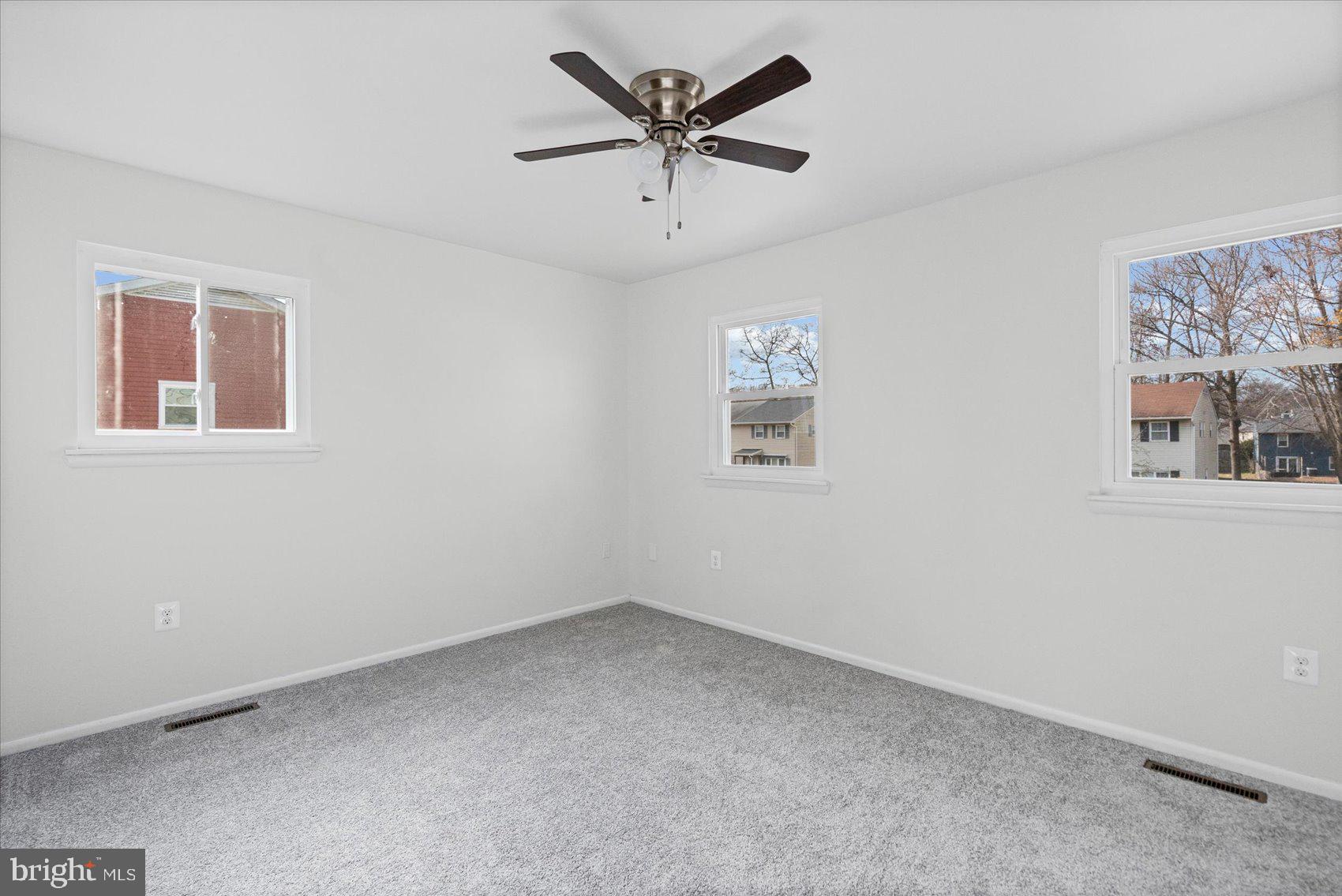 WILLOUGHBY WOODS - Residential