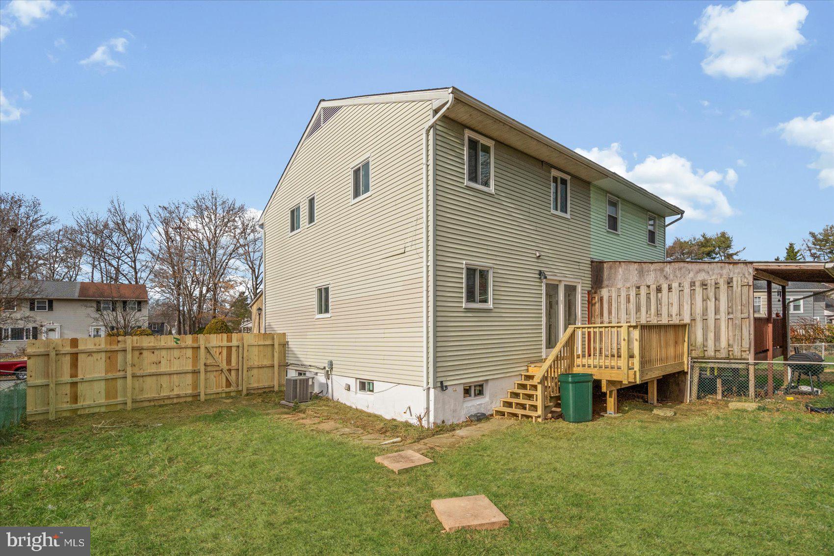 WILLOUGHBY WOODS - Residential