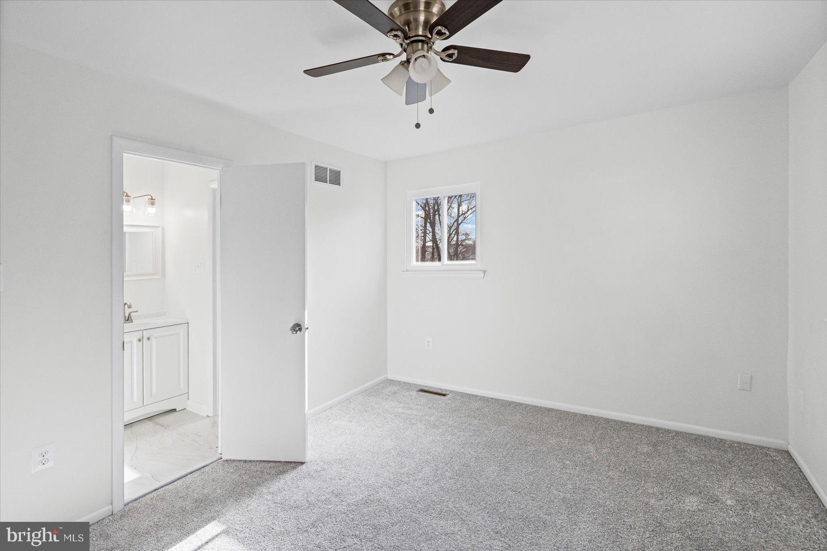 WILLOUGHBY WOODS - Residential