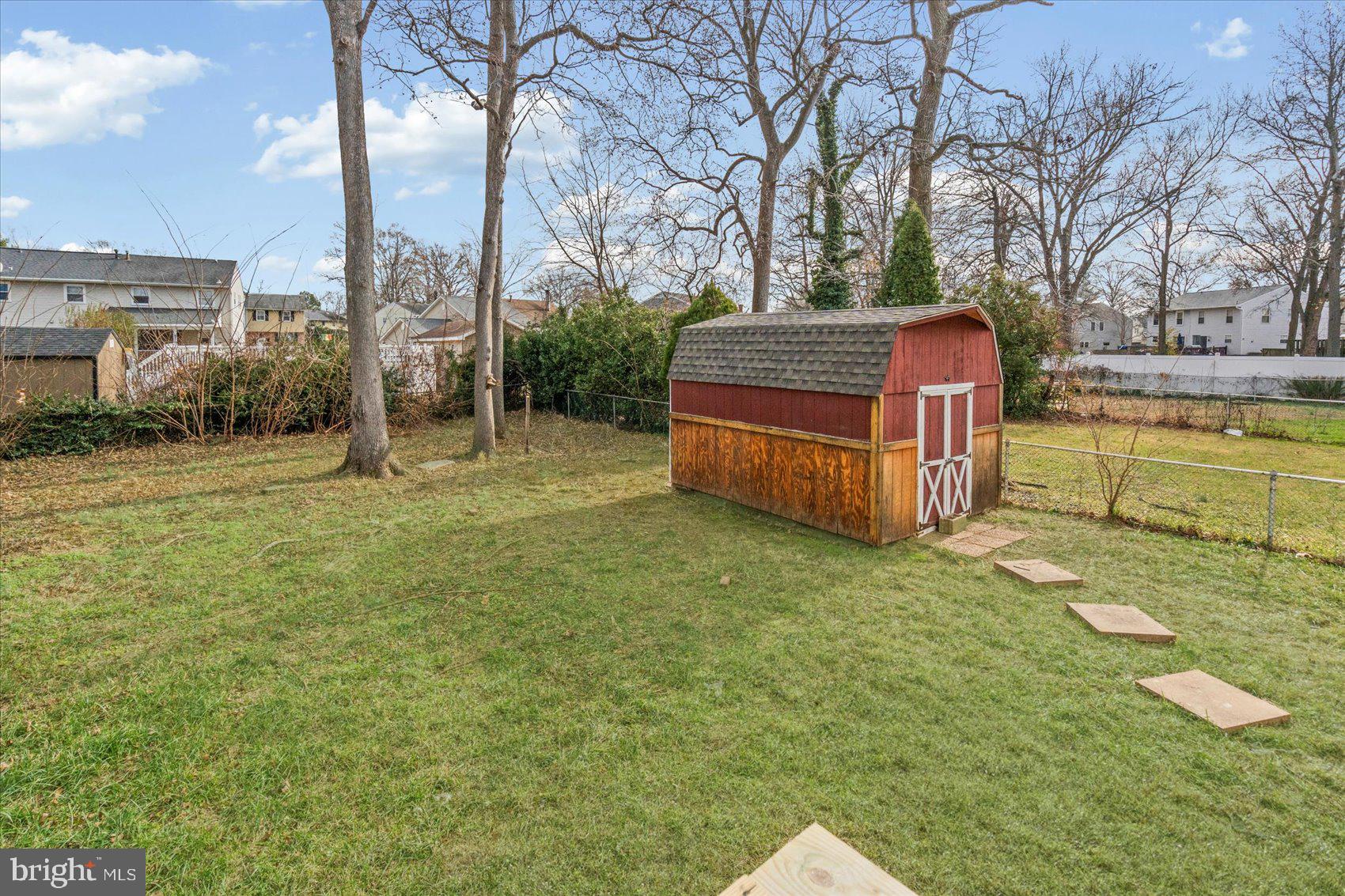 WILLOUGHBY WOODS - Residential