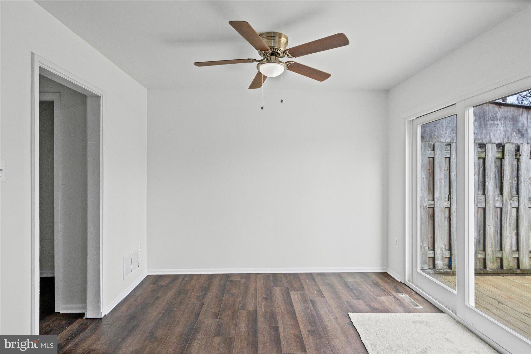 WILLOUGHBY WOODS - Residential