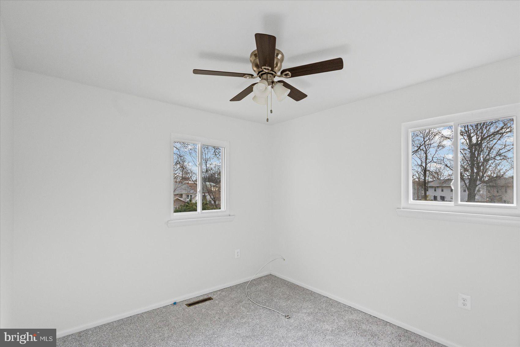 WILLOUGHBY WOODS - Residential