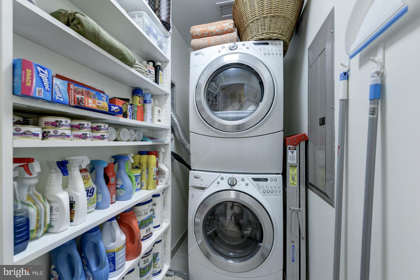 GASLIGHT SQUARE - Residential