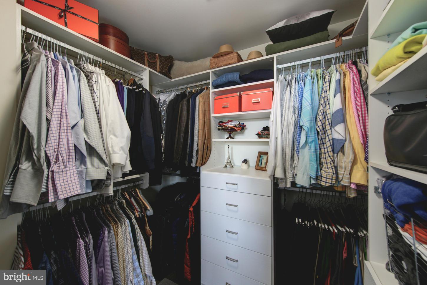 GASLIGHT SQUARE - Residential