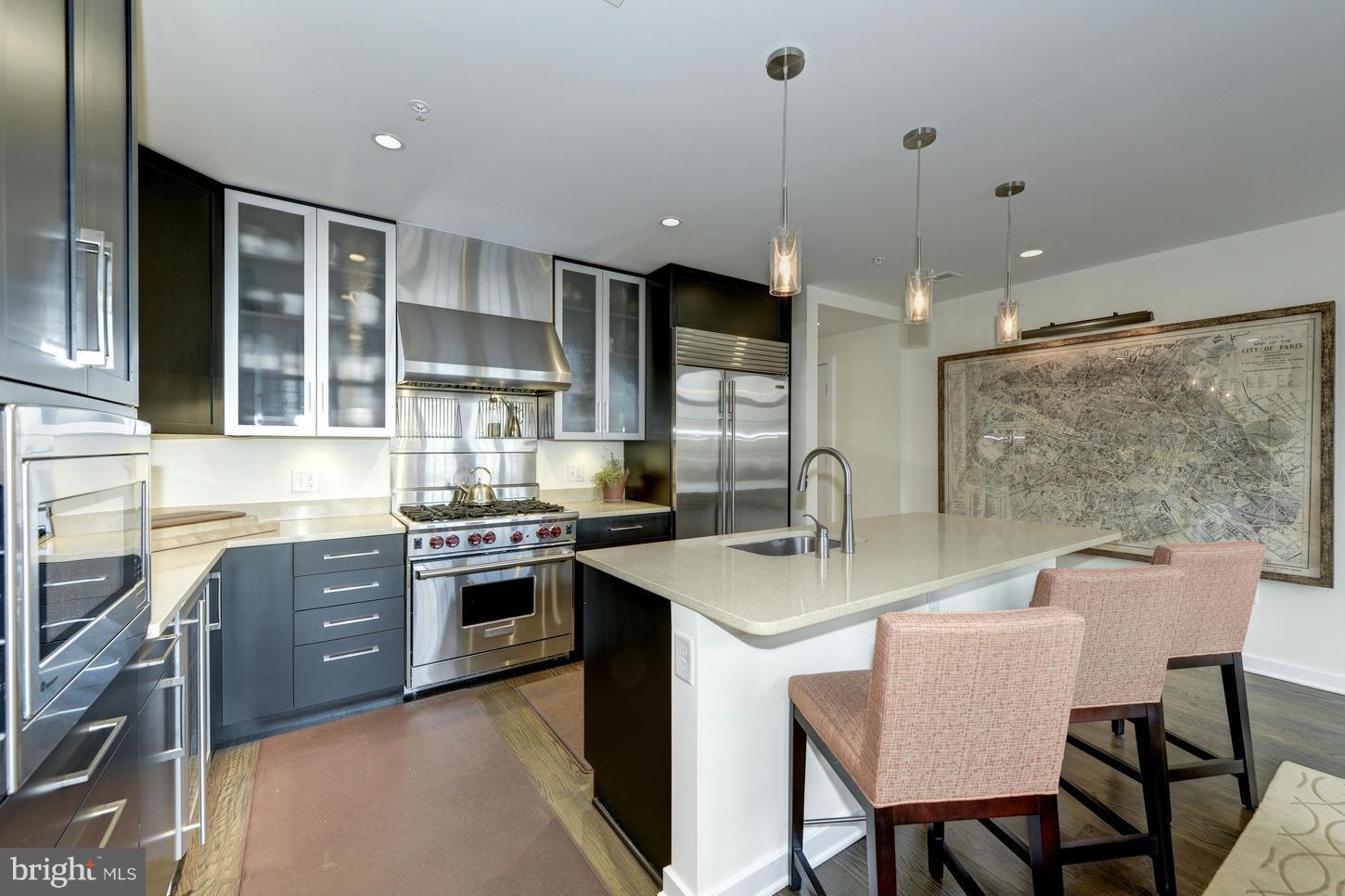 GASLIGHT SQUARE - Residential