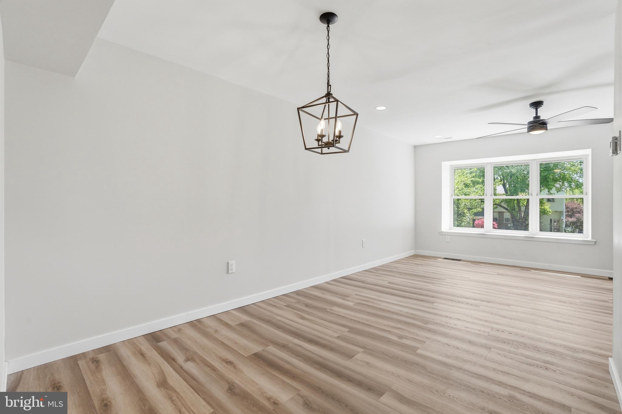 LAFAYETTE HILL - Residential