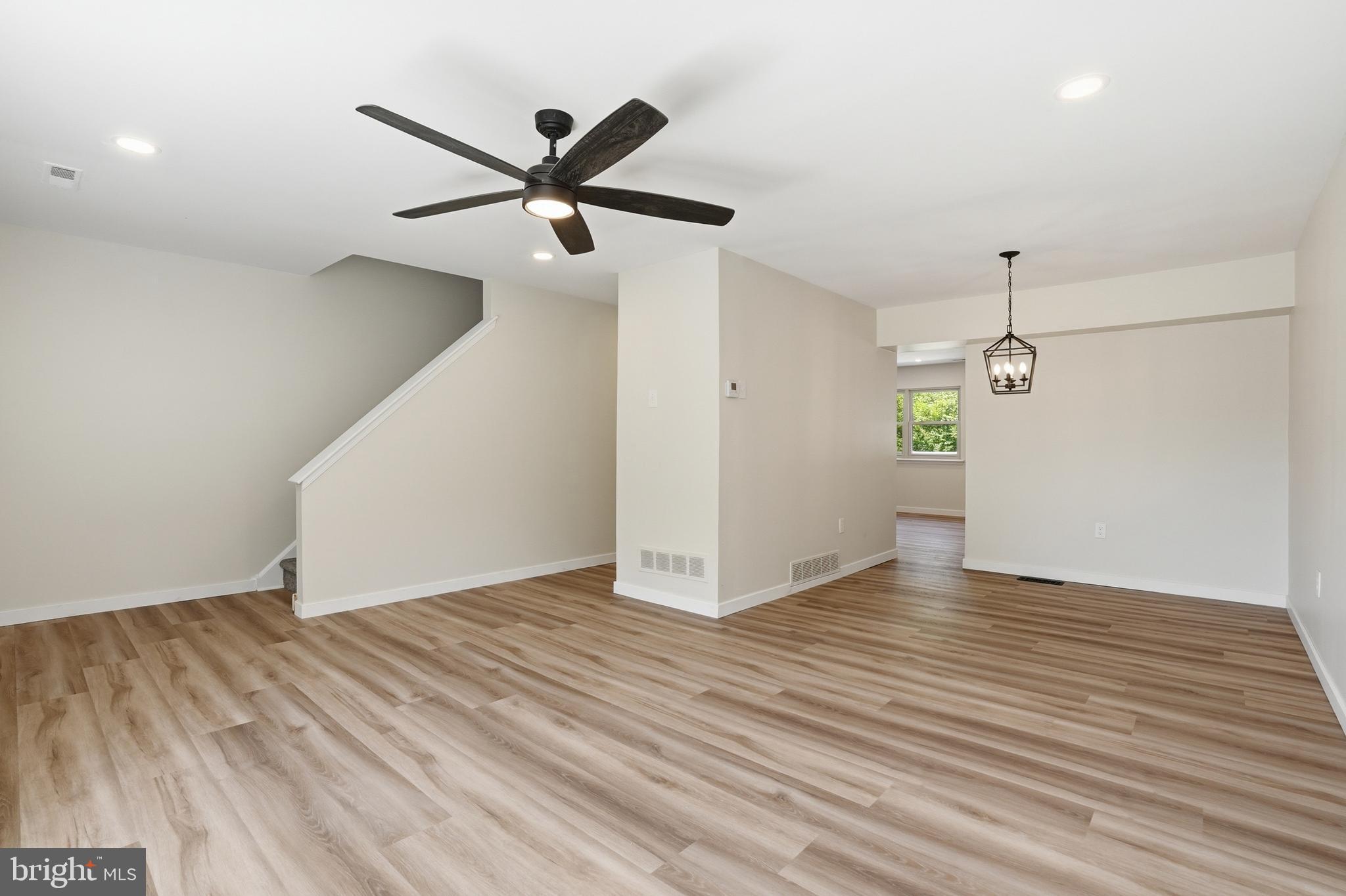 LAFAYETTE HILL - Residential
