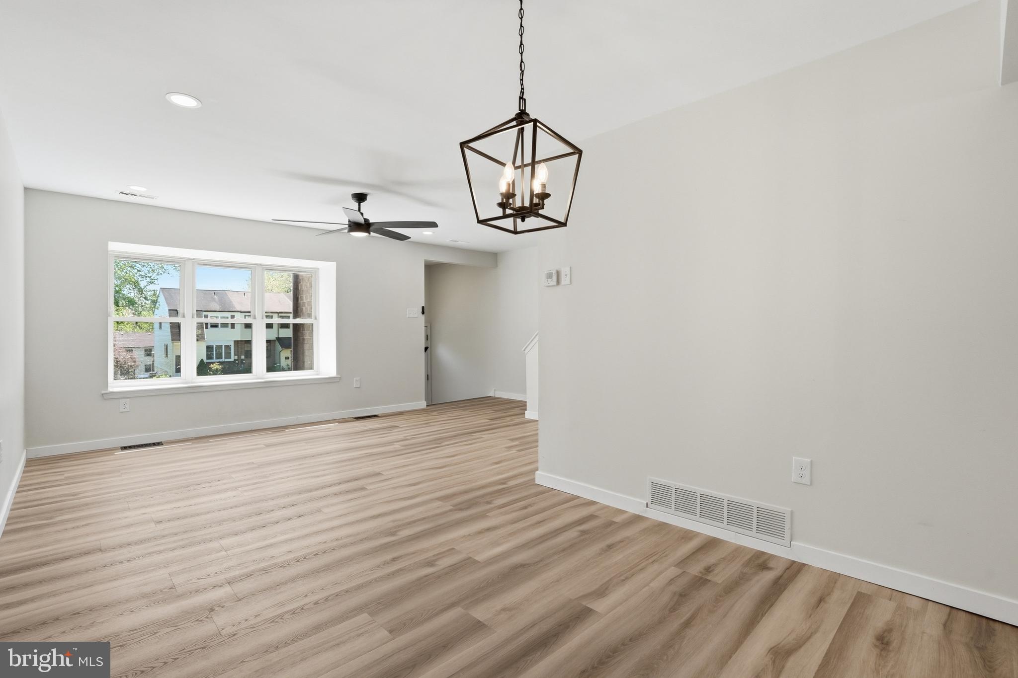 LAFAYETTE HILL - Residential