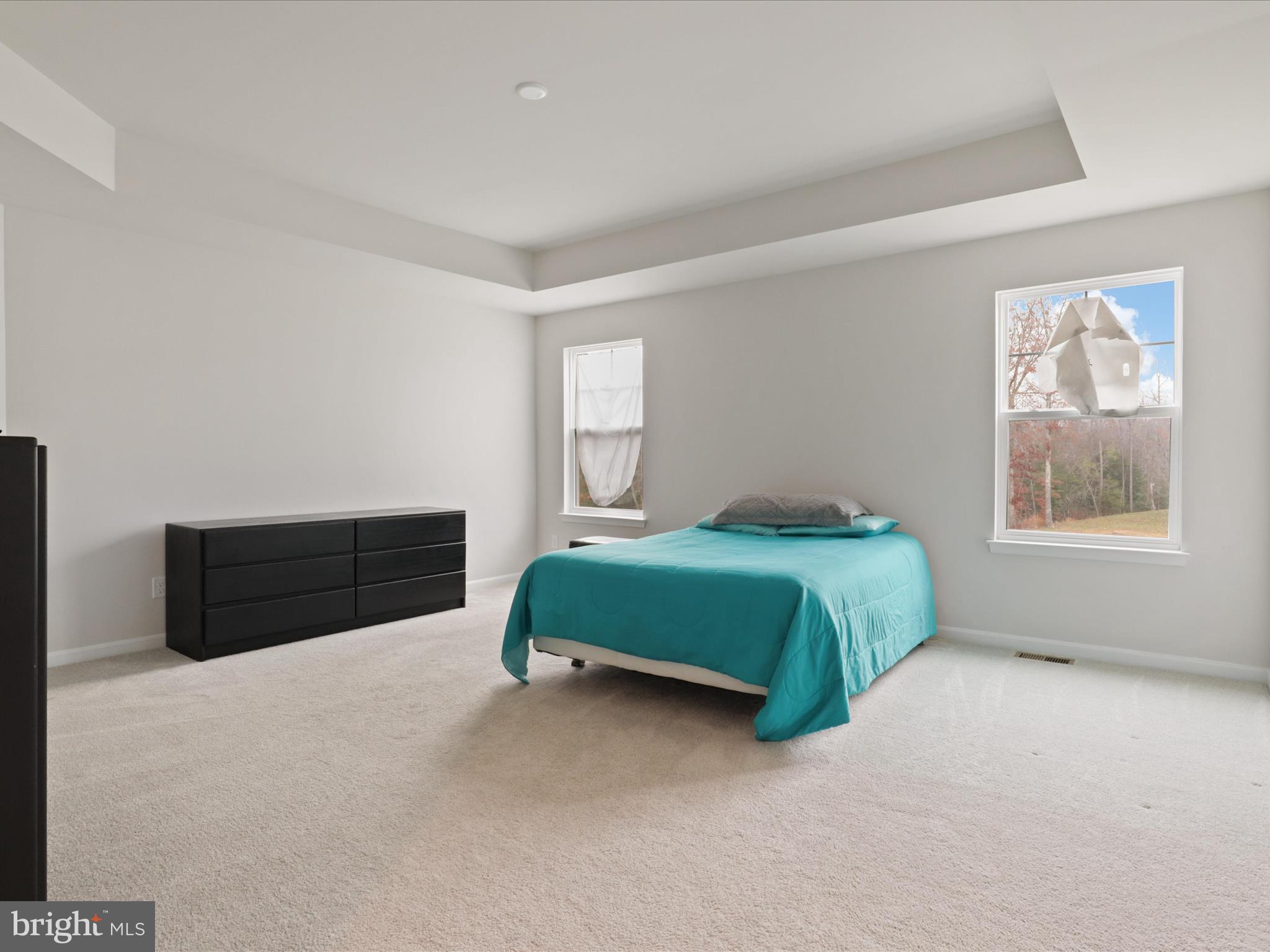 SUMMIT CROSSING ESTATES - Residential