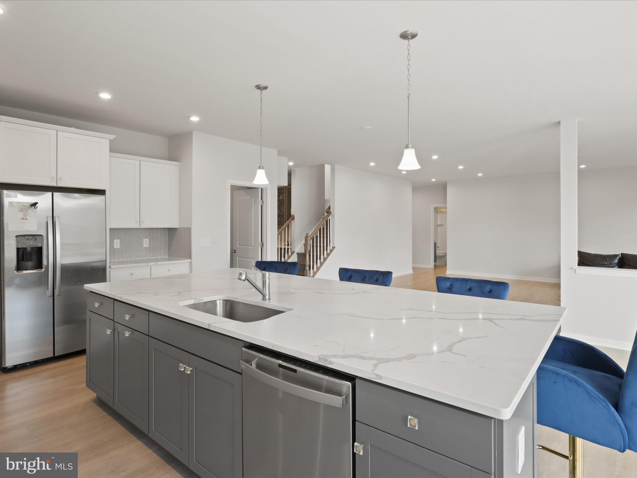 SUMMIT CROSSING ESTATES - Residential