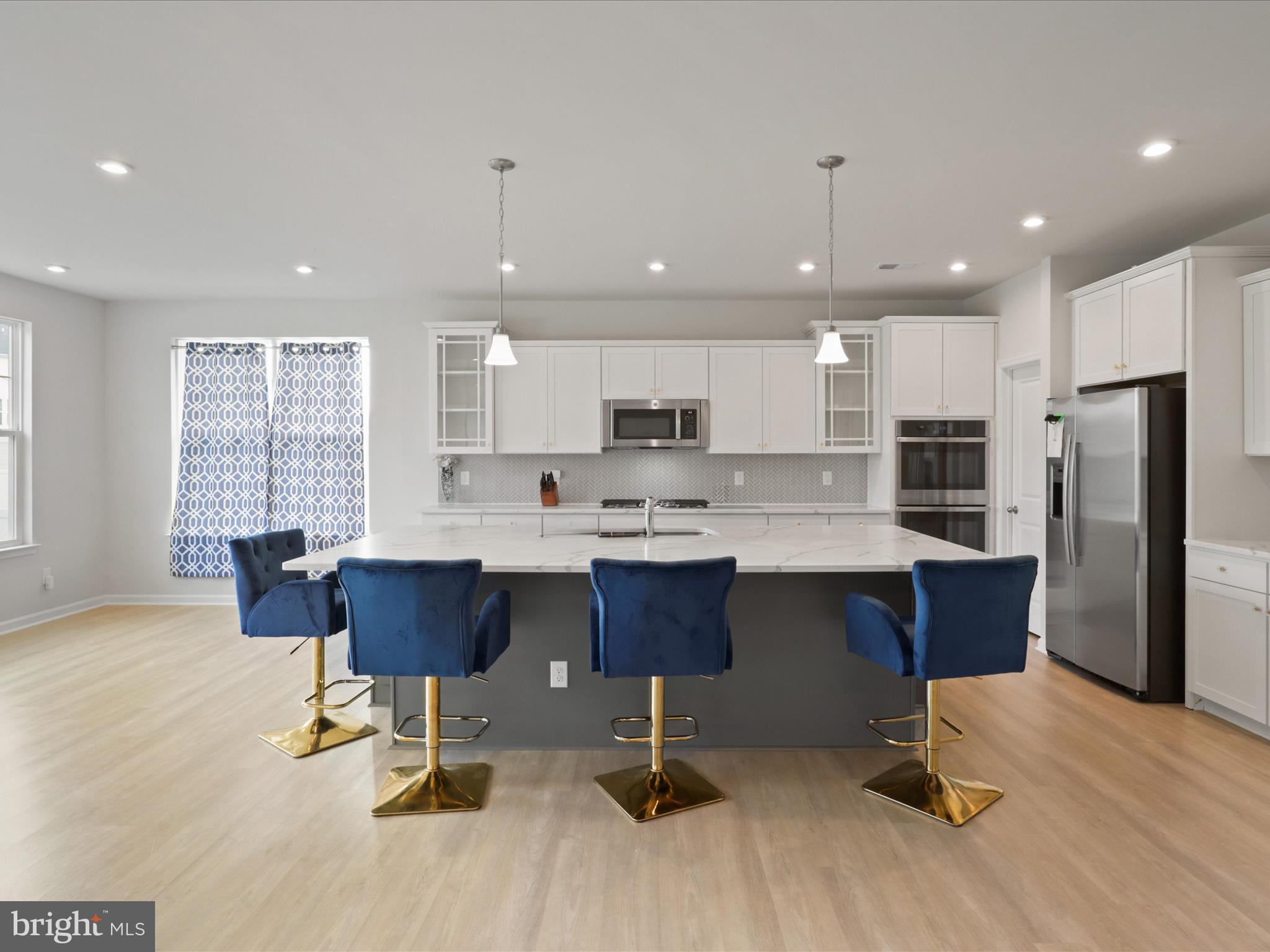 SUMMIT CROSSING ESTATES - Residential