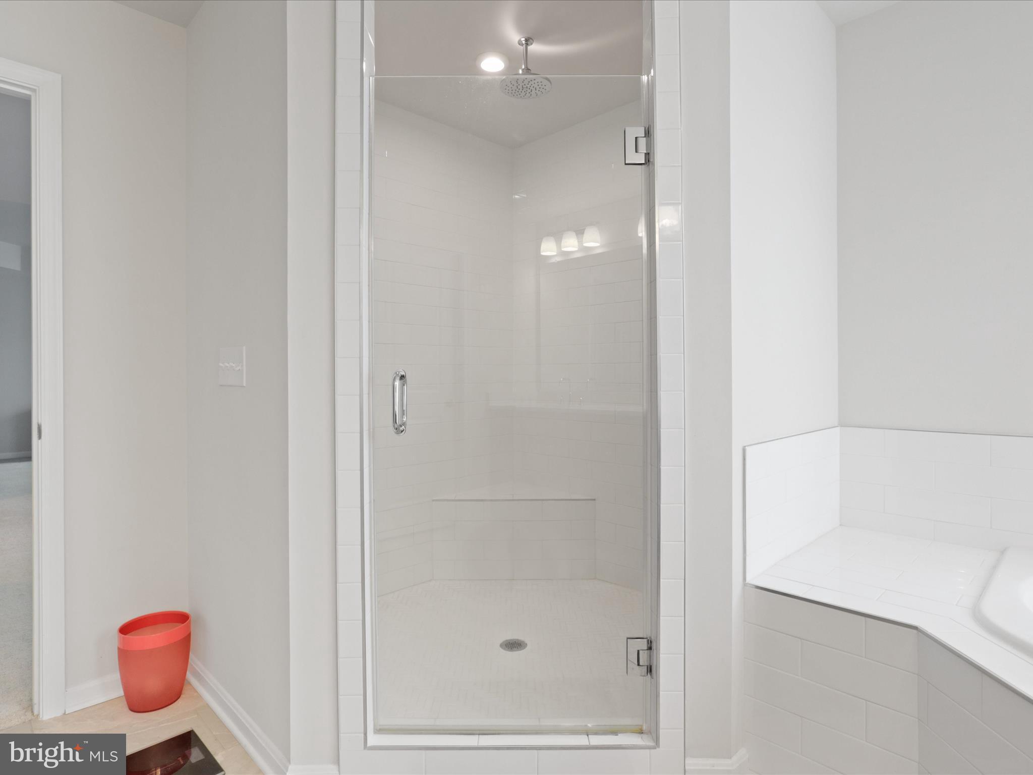 SUMMIT CROSSING ESTATES - Residential