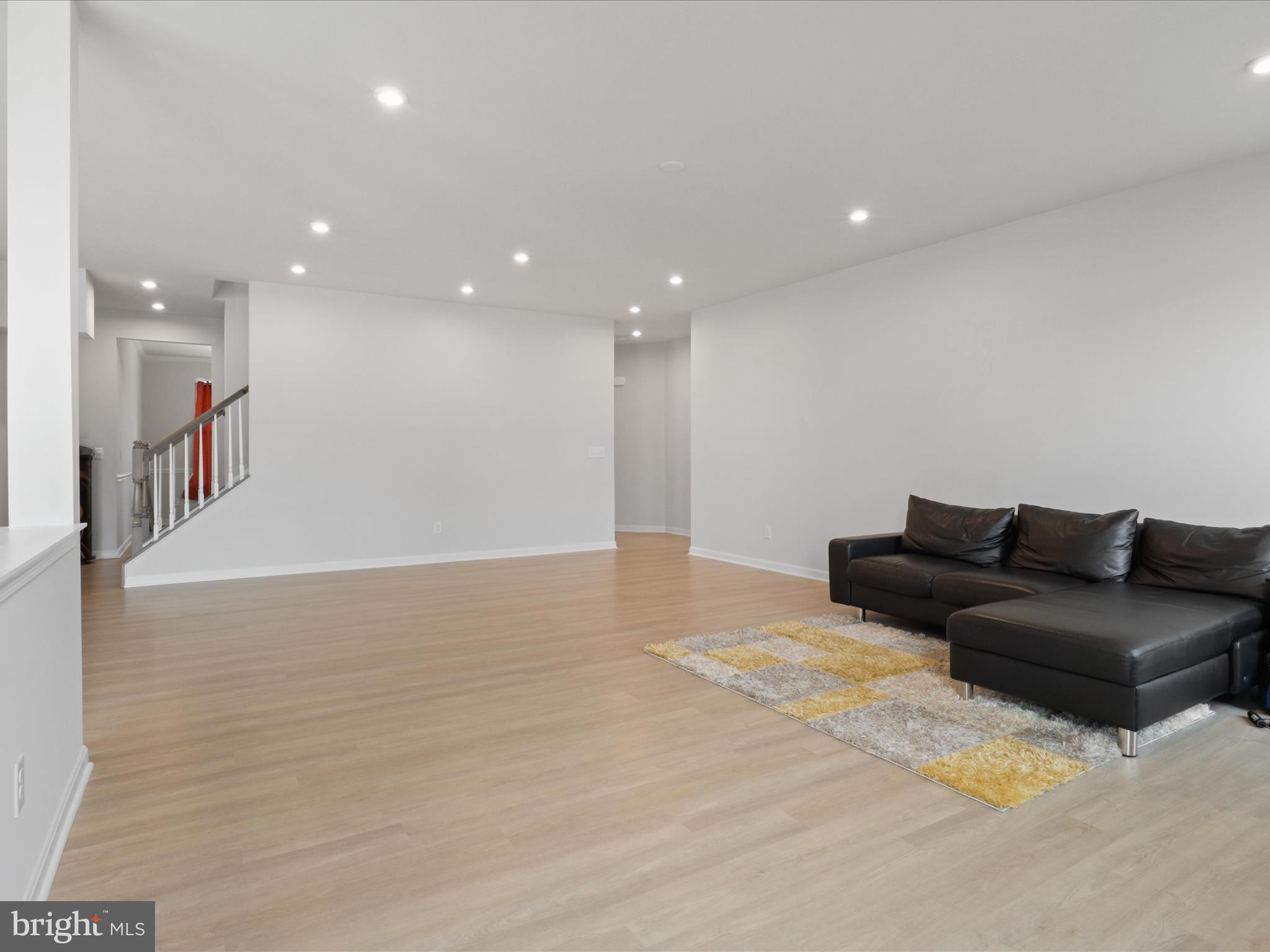 SUMMIT CROSSING ESTATES - Residential