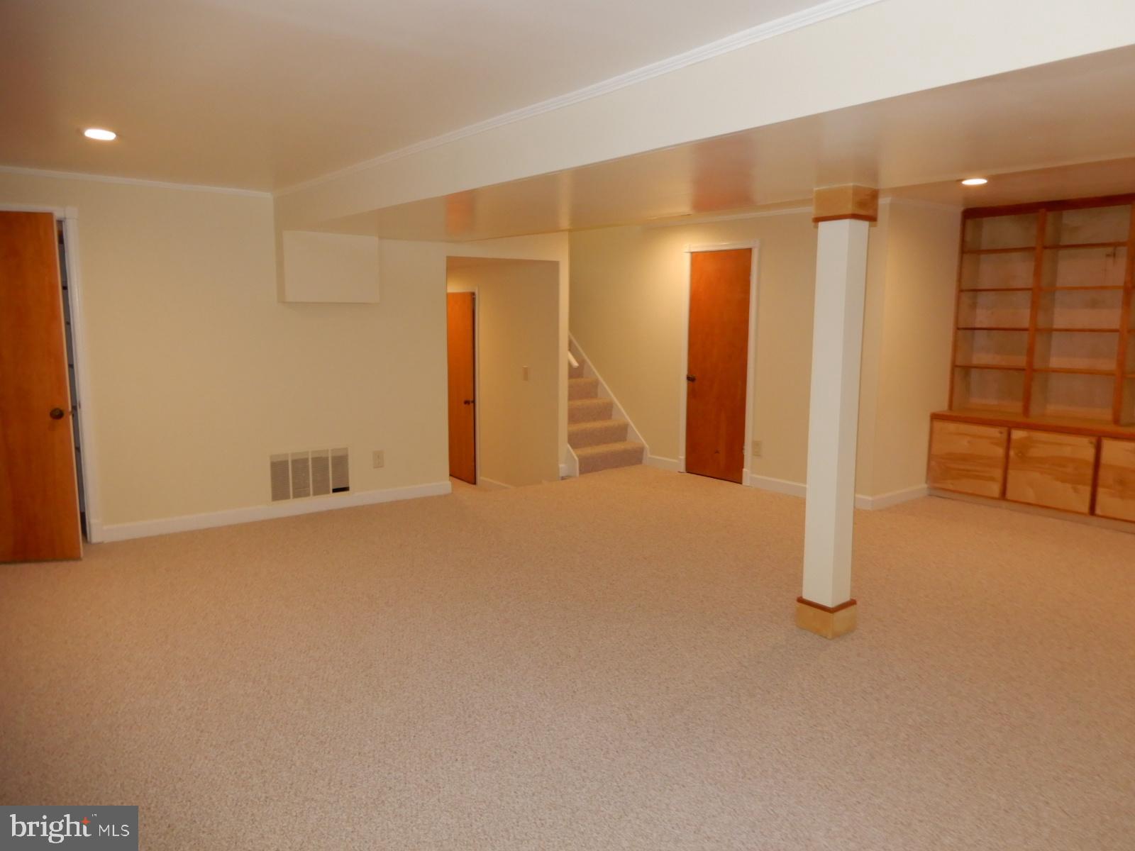 ROLLING FOREST - Residential Lease