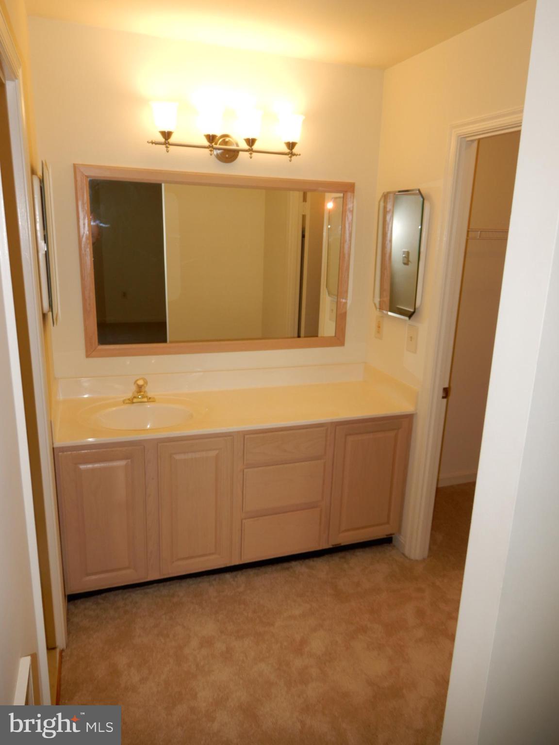 ROLLING FOREST - Residential Lease