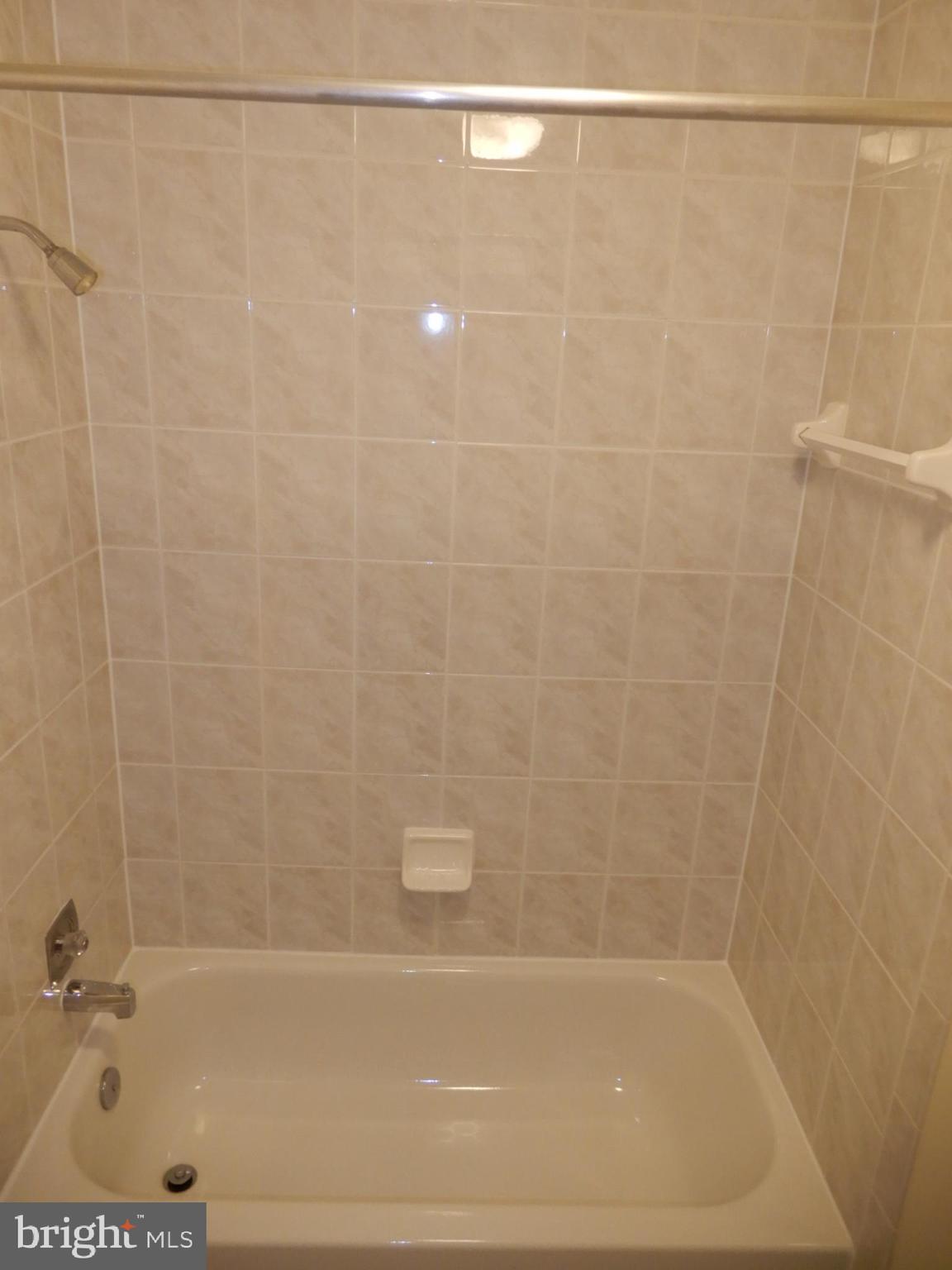 ROLLING FOREST - Residential Lease