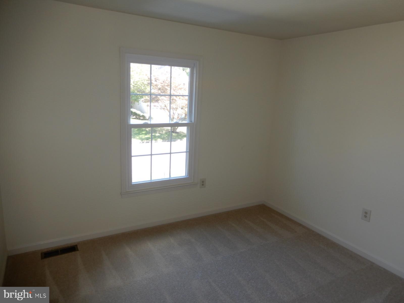 ROLLING FOREST - Residential Lease