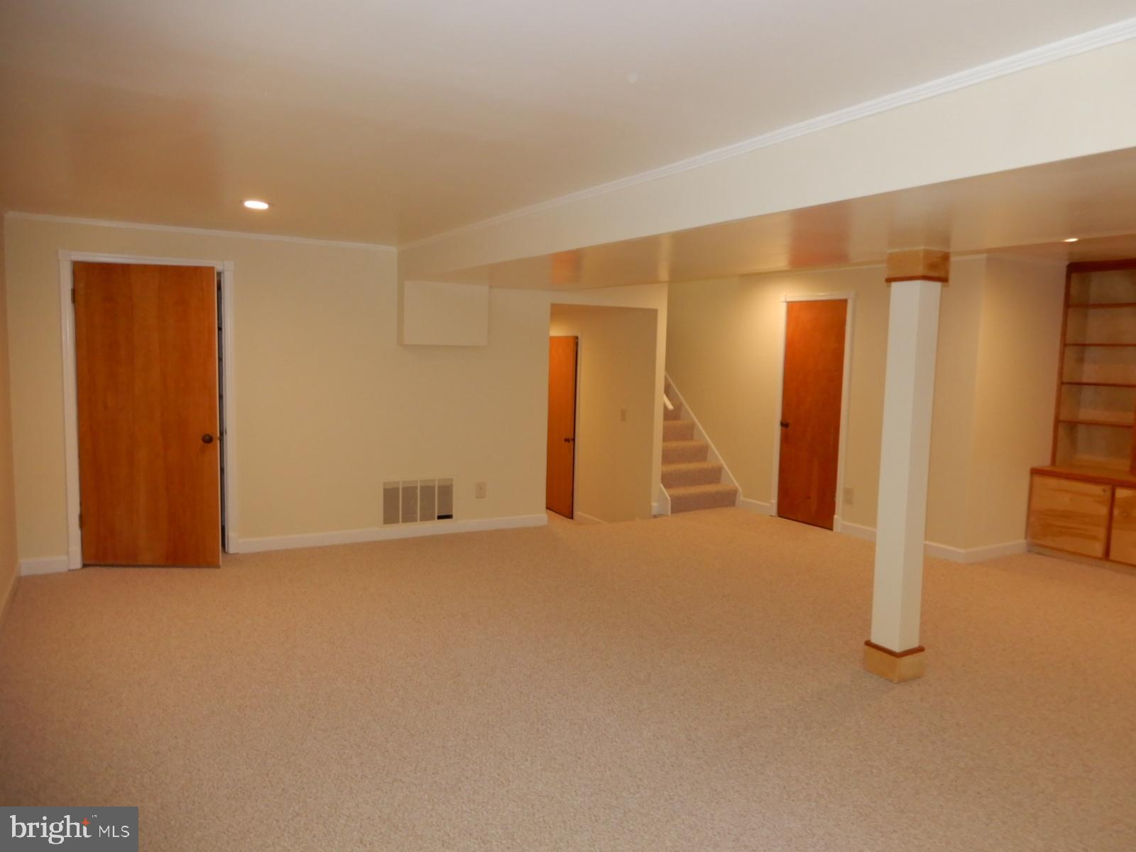 ROLLING FOREST - Residential Lease