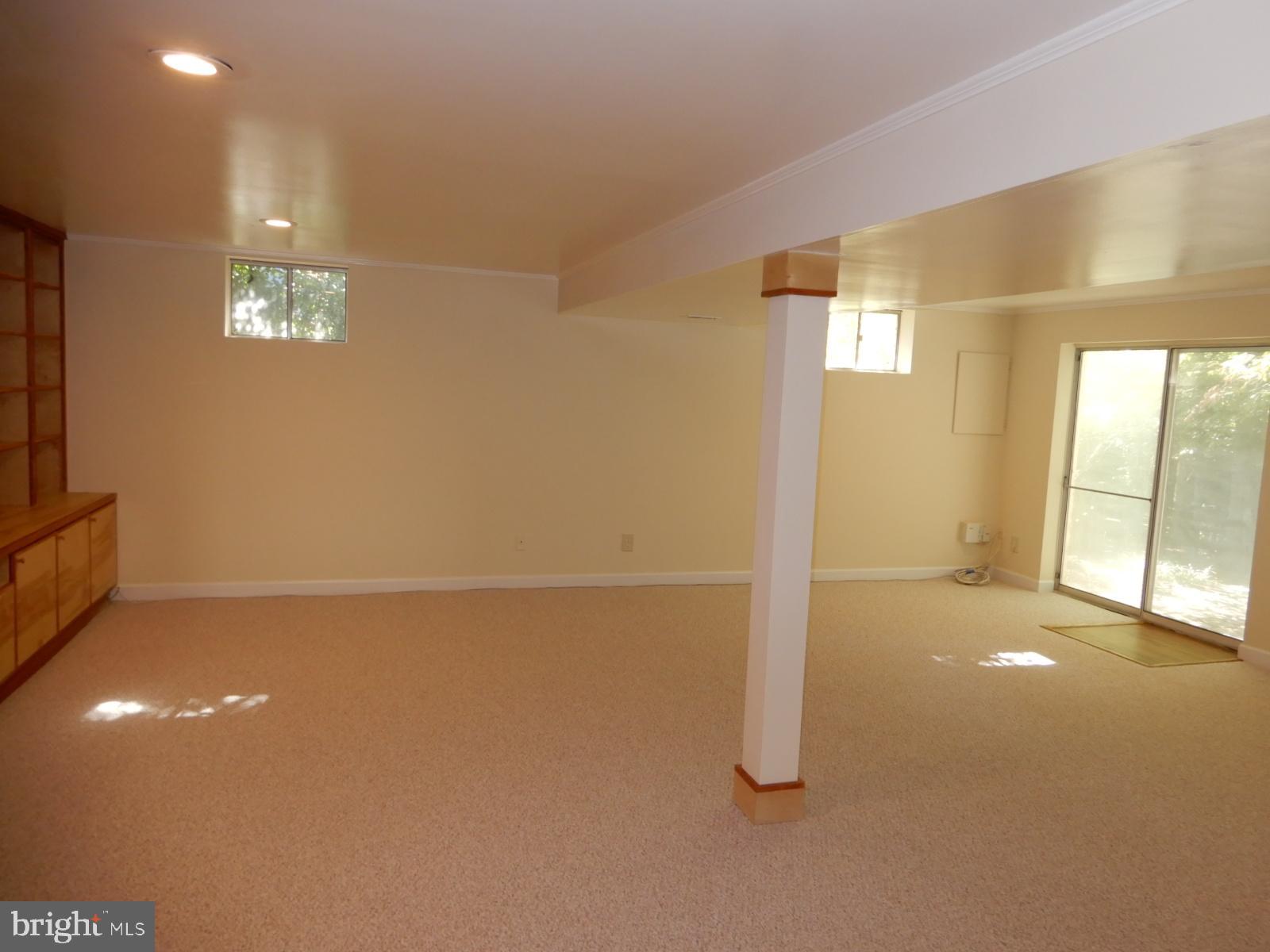 ROLLING FOREST - Residential Lease