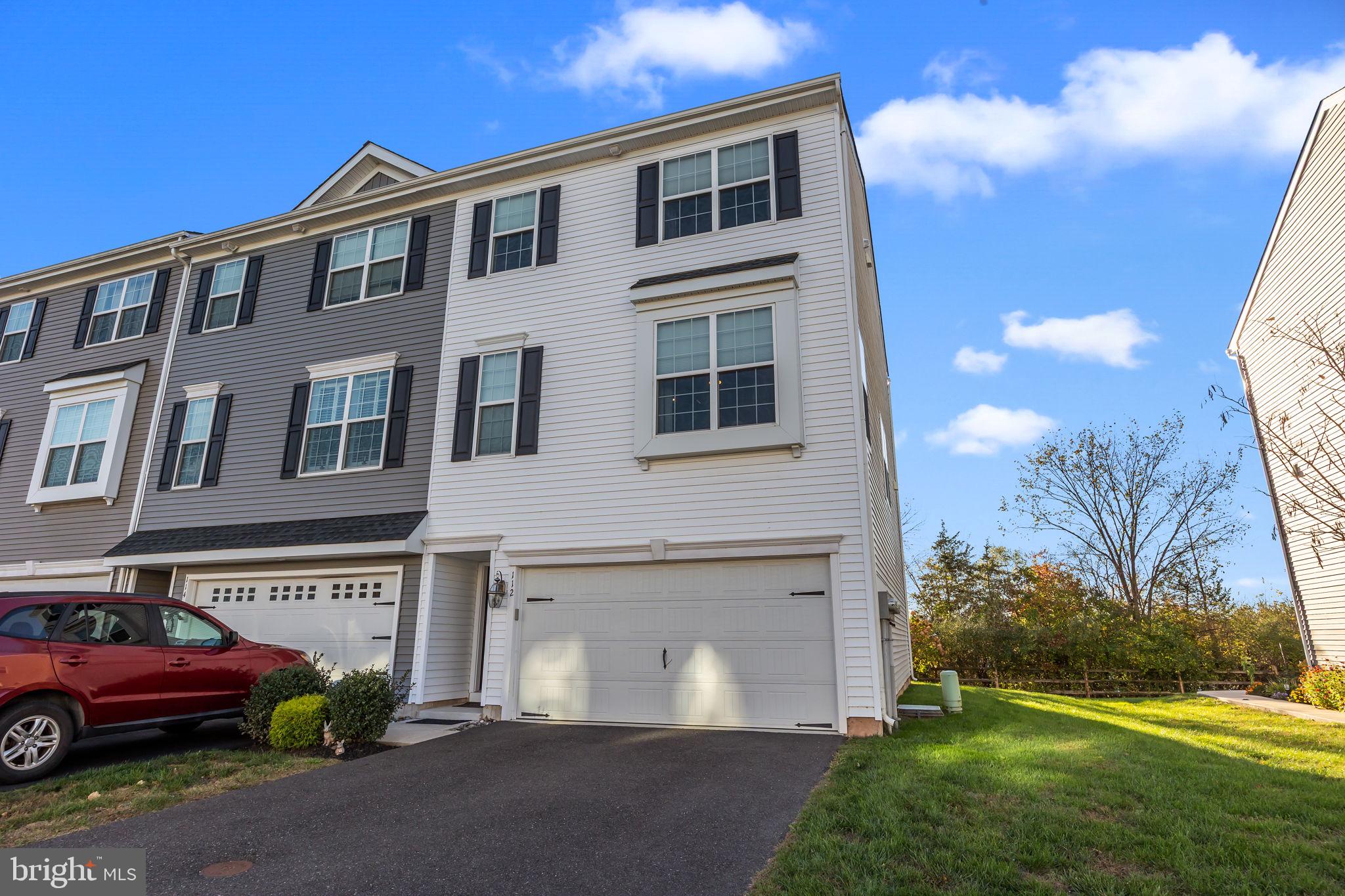 112 EDGEWATER COURT