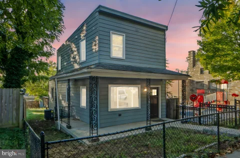 MLS: DCDC2277374