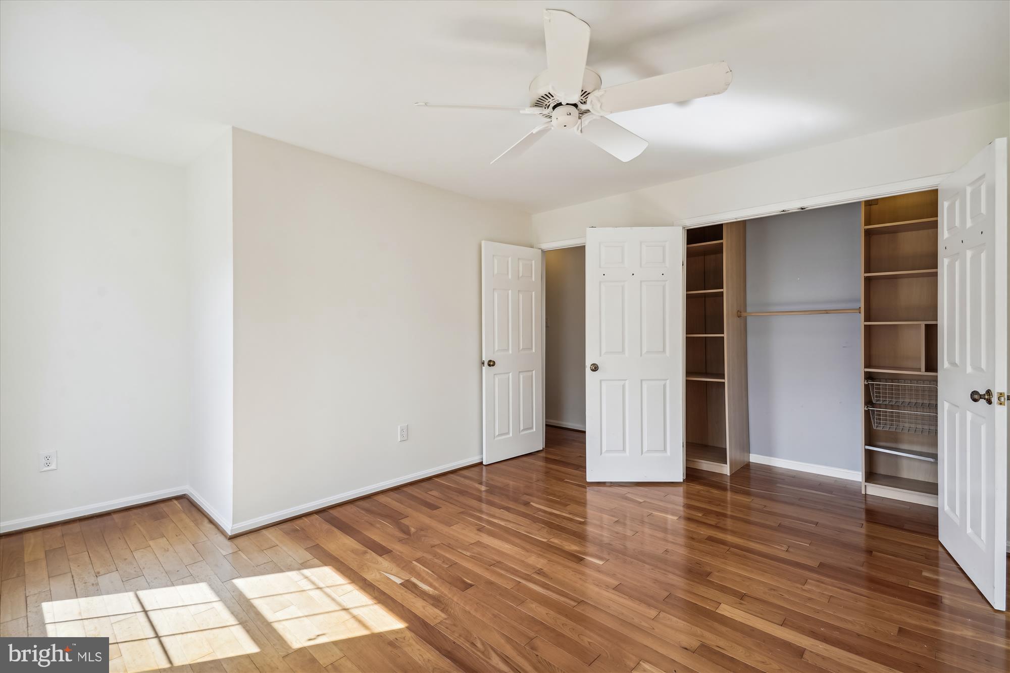 SHADY ACRES - Residential