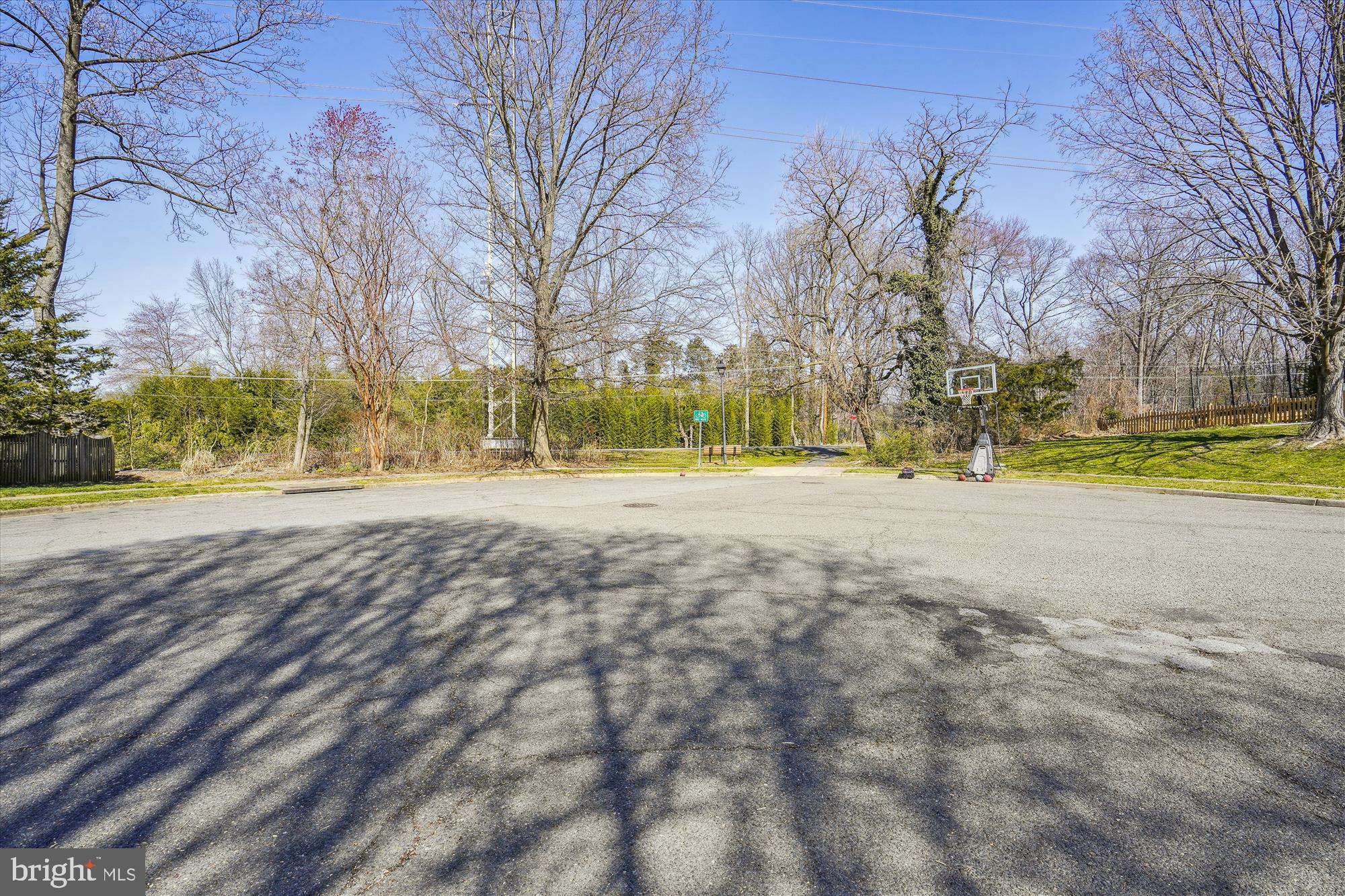 SHADY ACRES - Residential