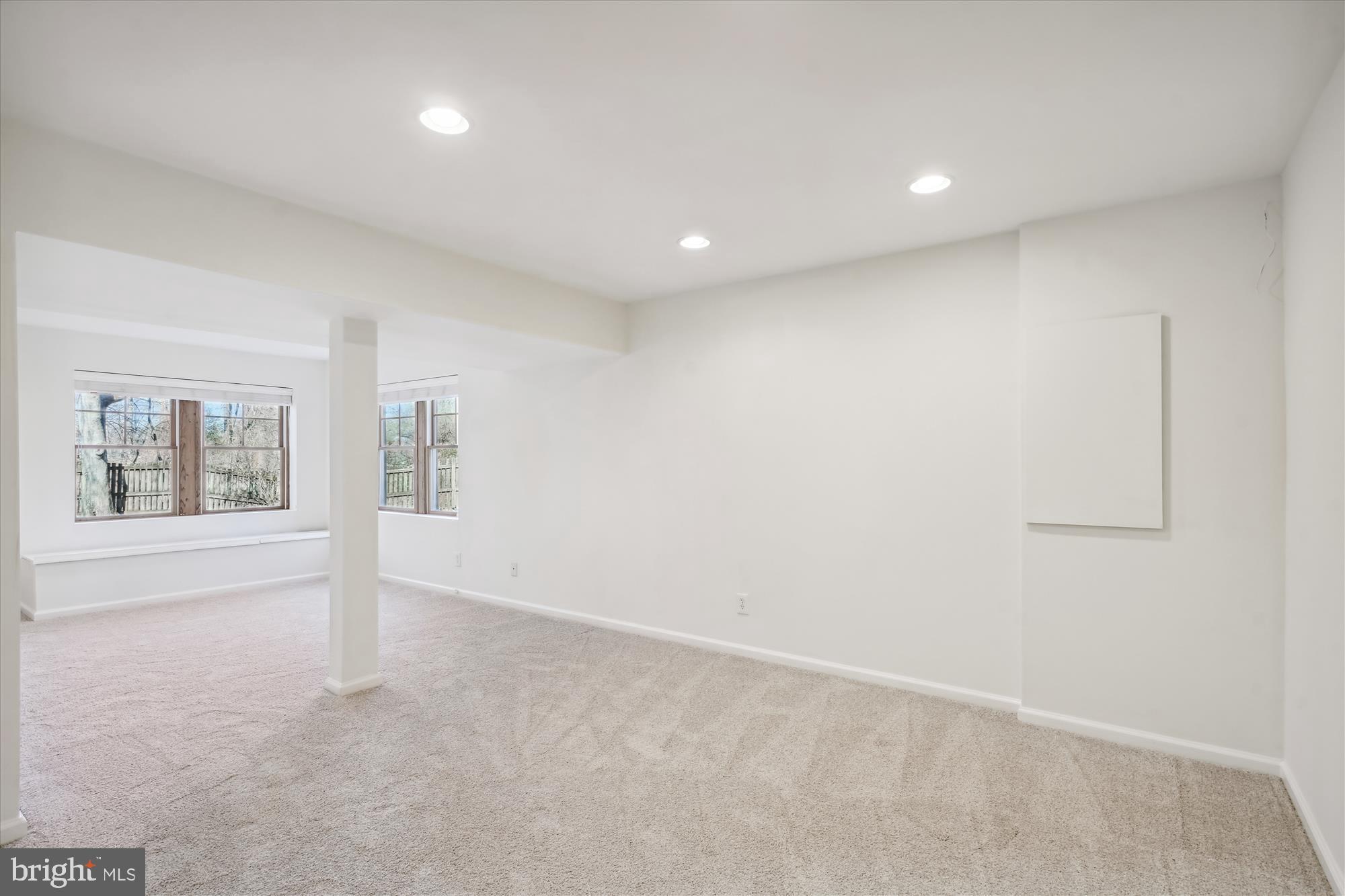 SHADY ACRES - Residential