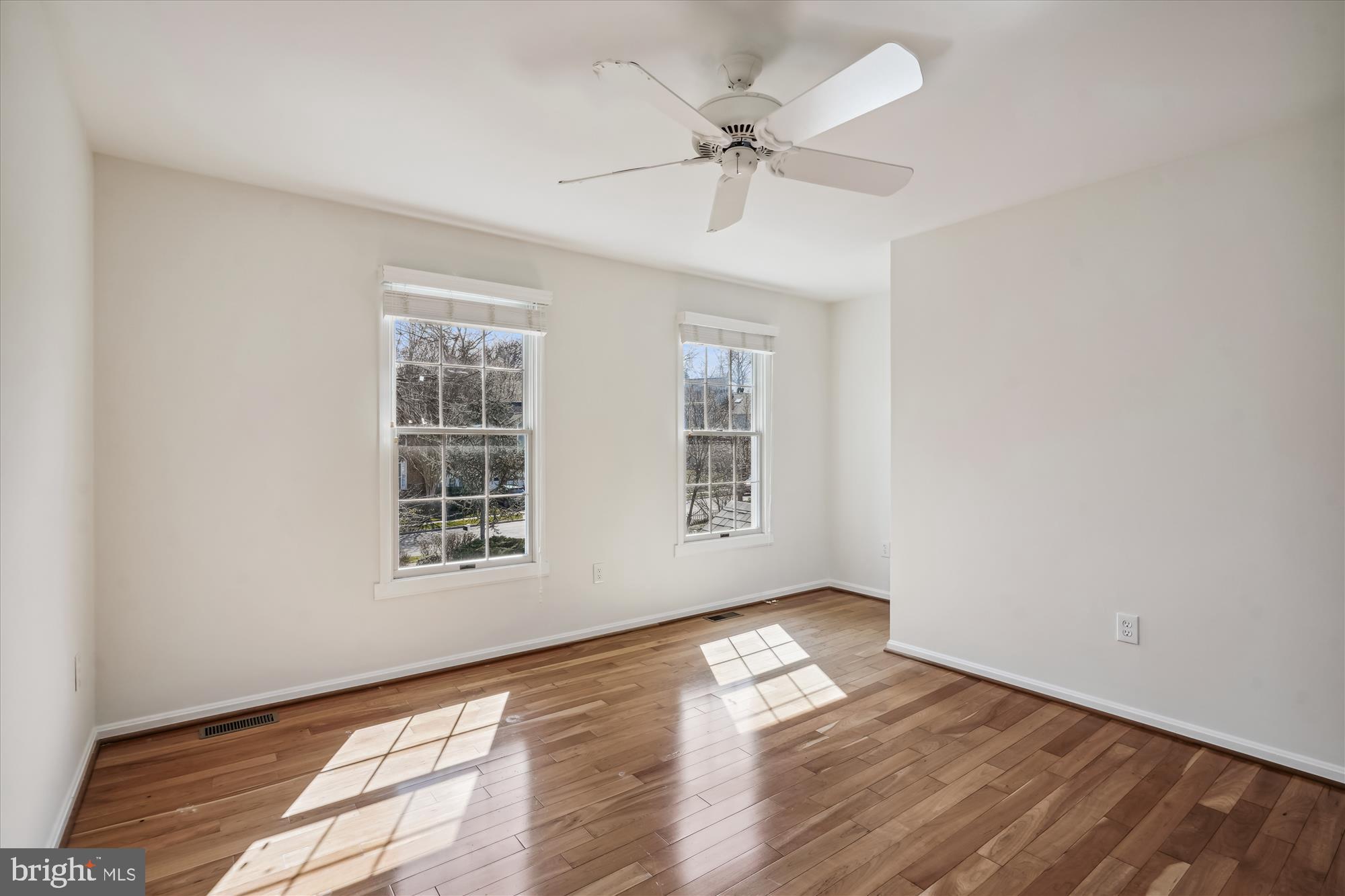 SHADY ACRES - Residential