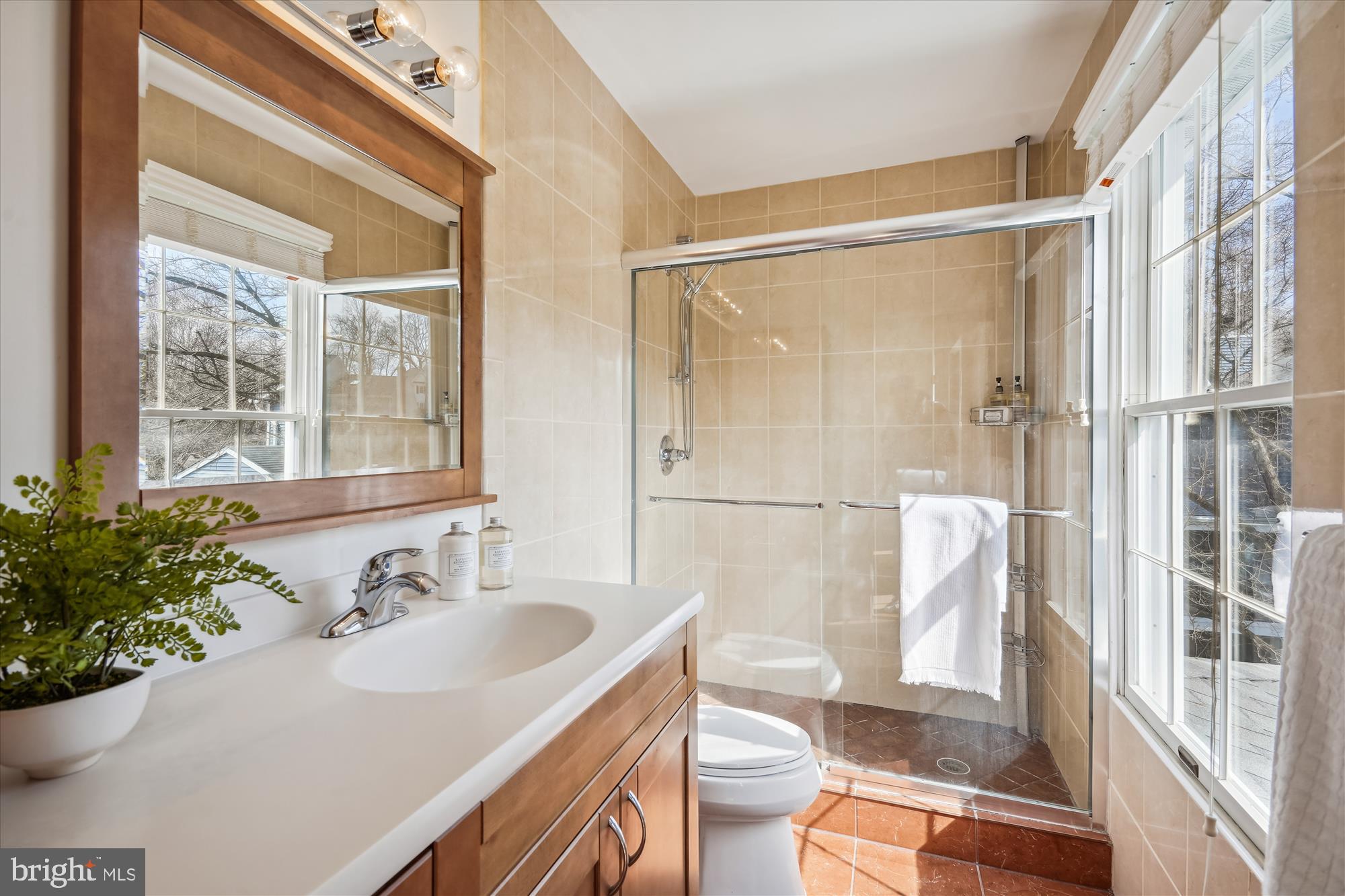 SHADY ACRES - Residential