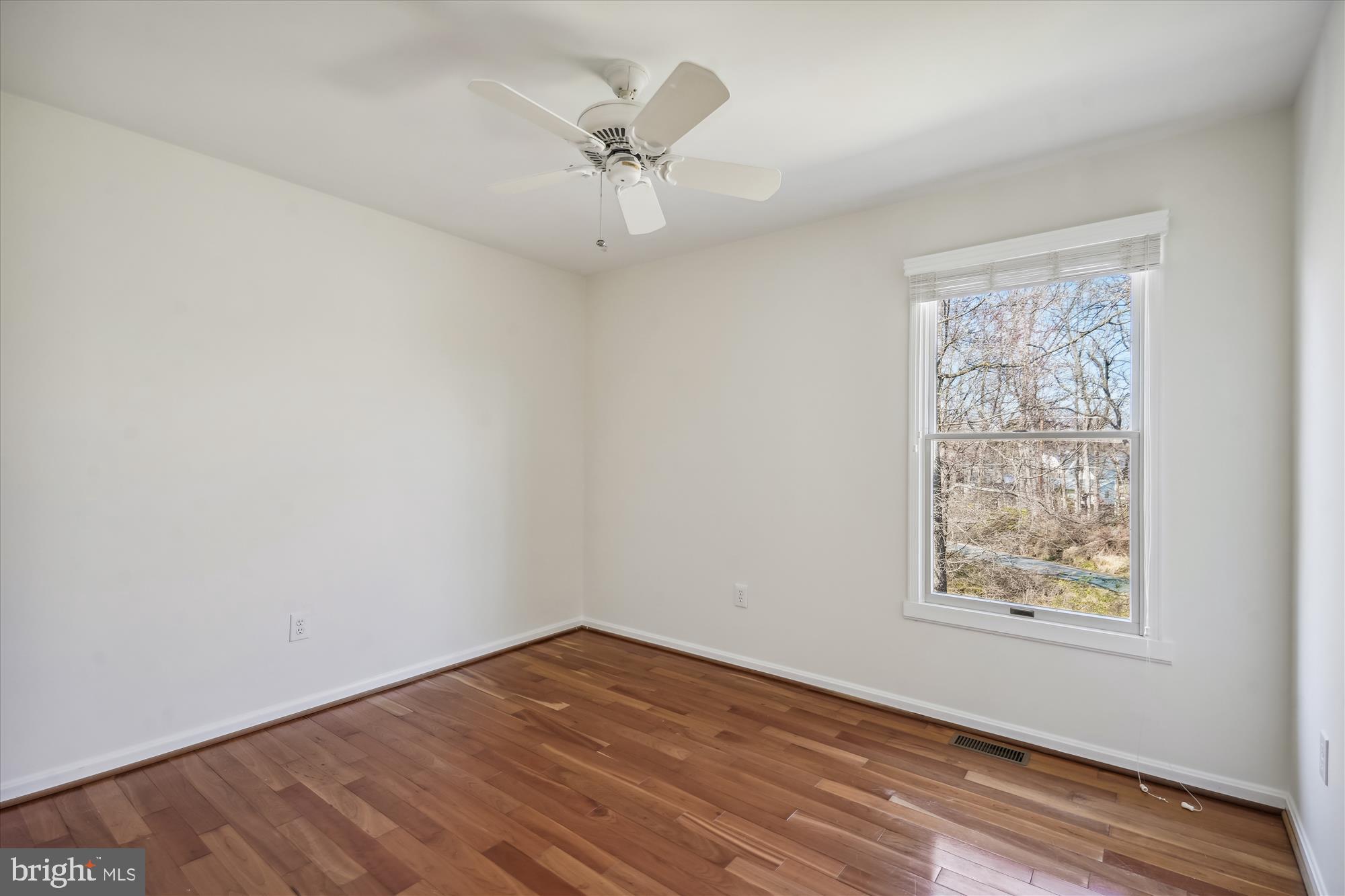 SHADY ACRES - Residential