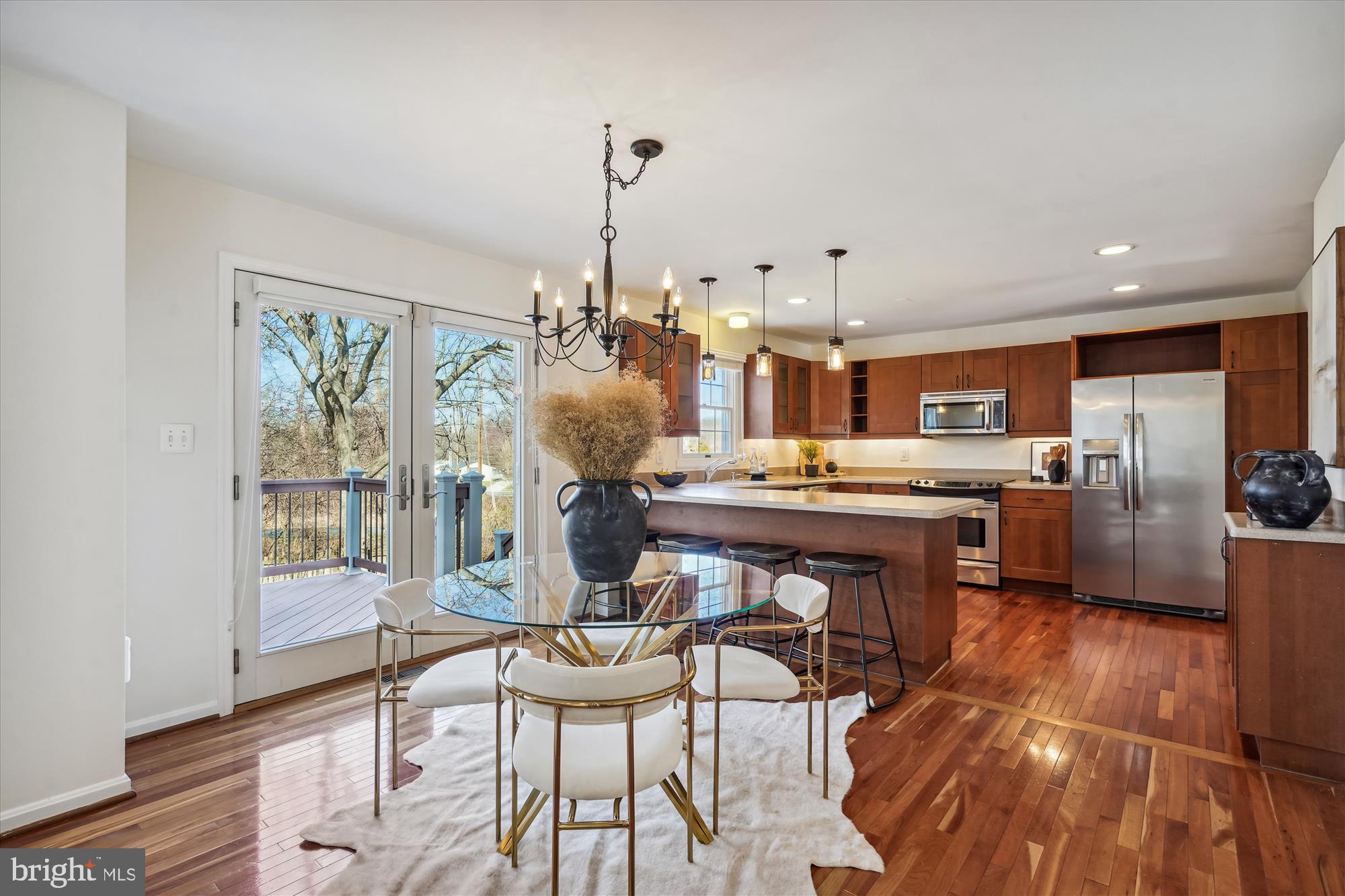 SHADY ACRES - Residential