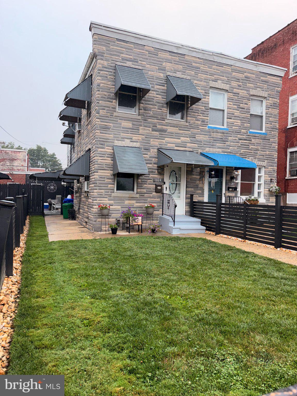 904 N 6TH STREET