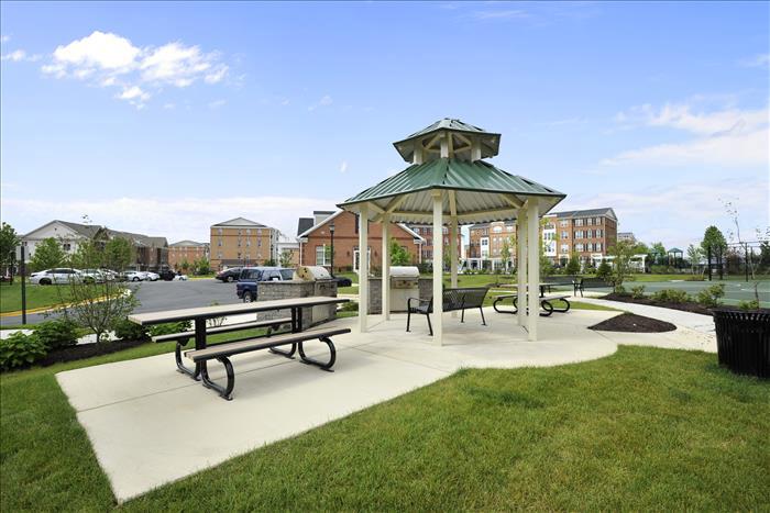 THE BUCKINGHAM AT LOUDOUN VALLEY - Residential