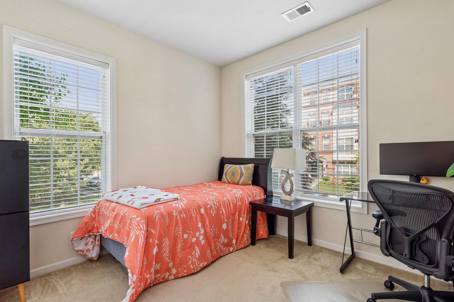 THE BUCKINGHAM AT LOUDOUN VALLEY - Residential