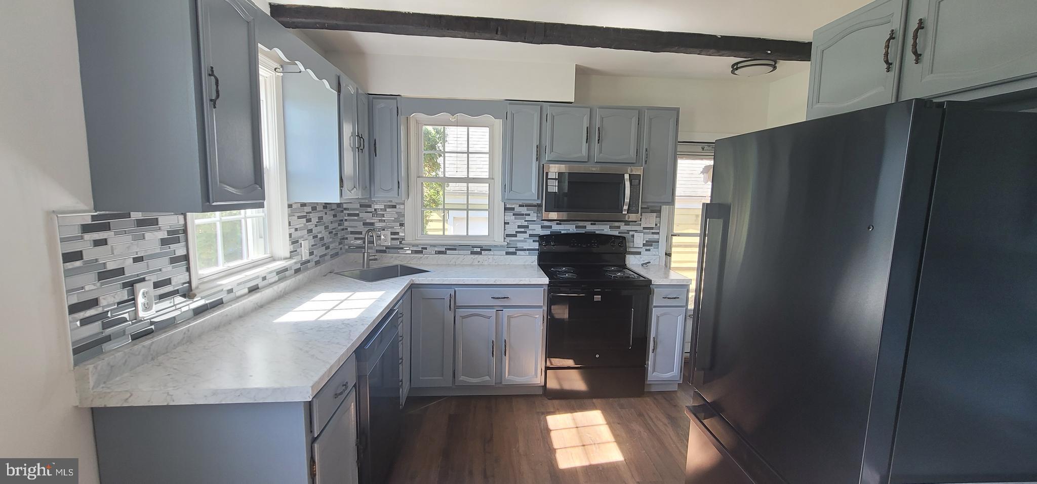 WINDSOR MILL - Residential Lease