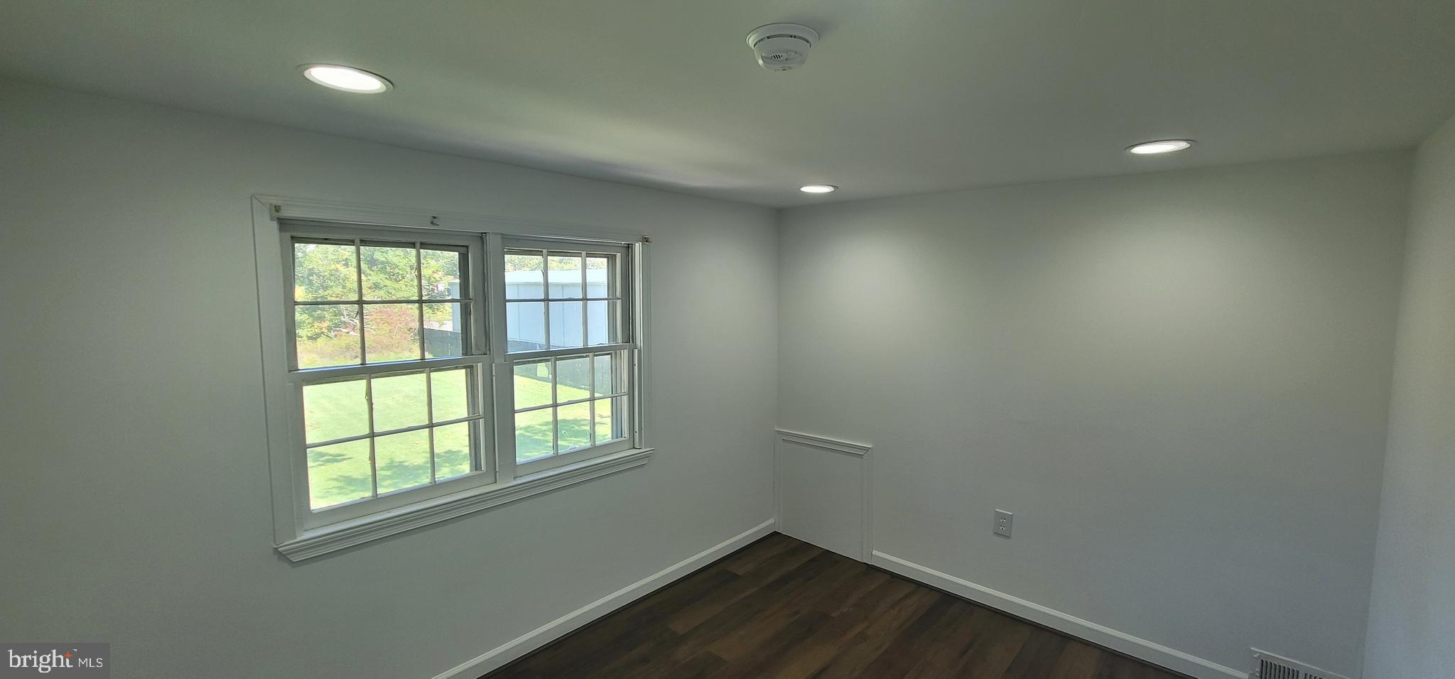 WINDSOR MILL - Residential Lease