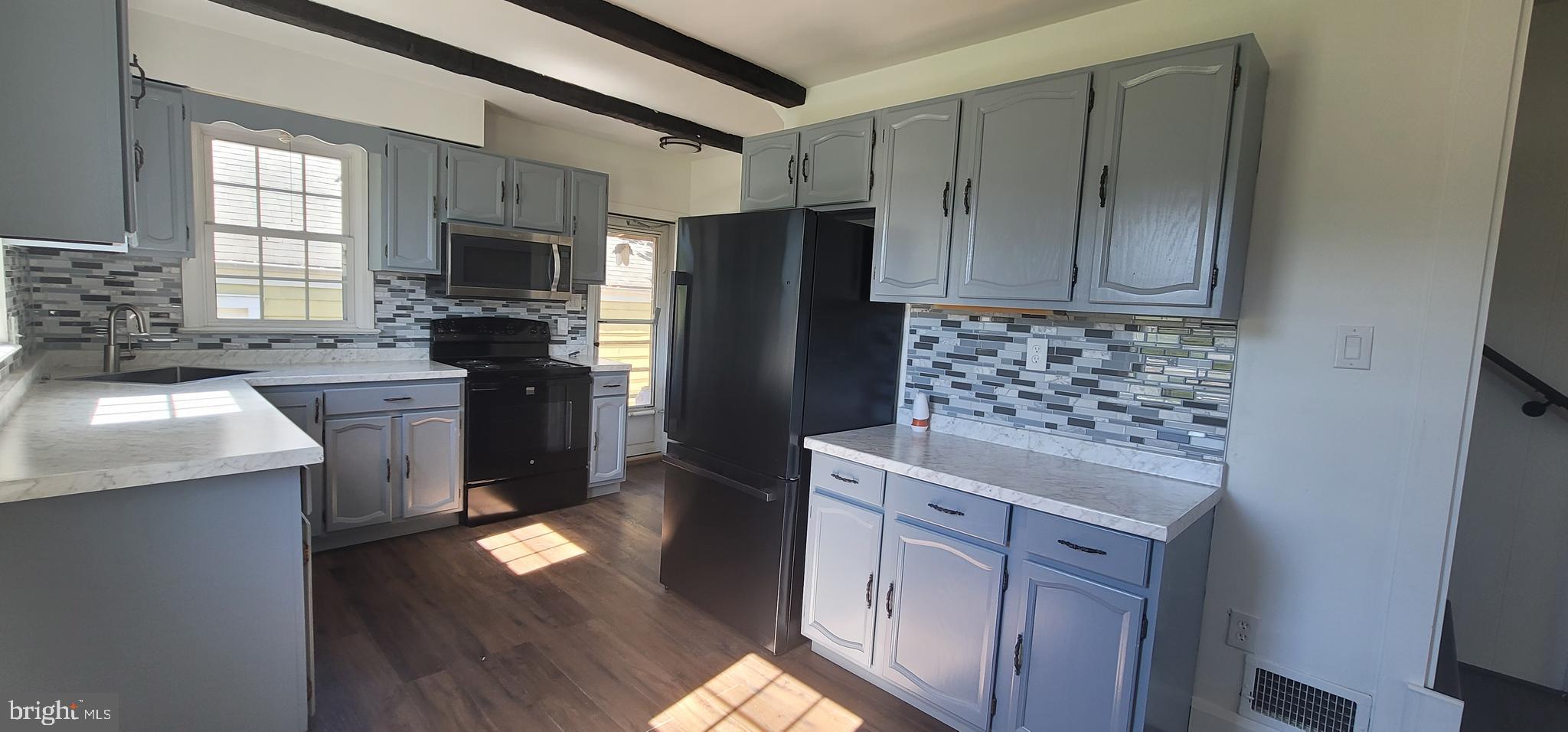 WINDSOR MILL - Residential Lease