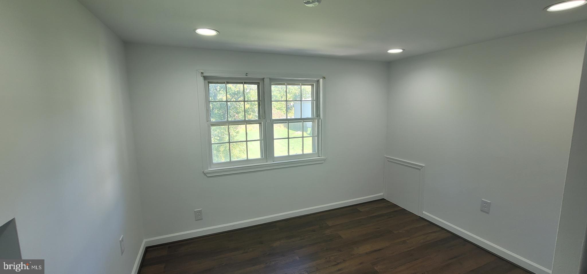 WINDSOR MILL - Residential Lease