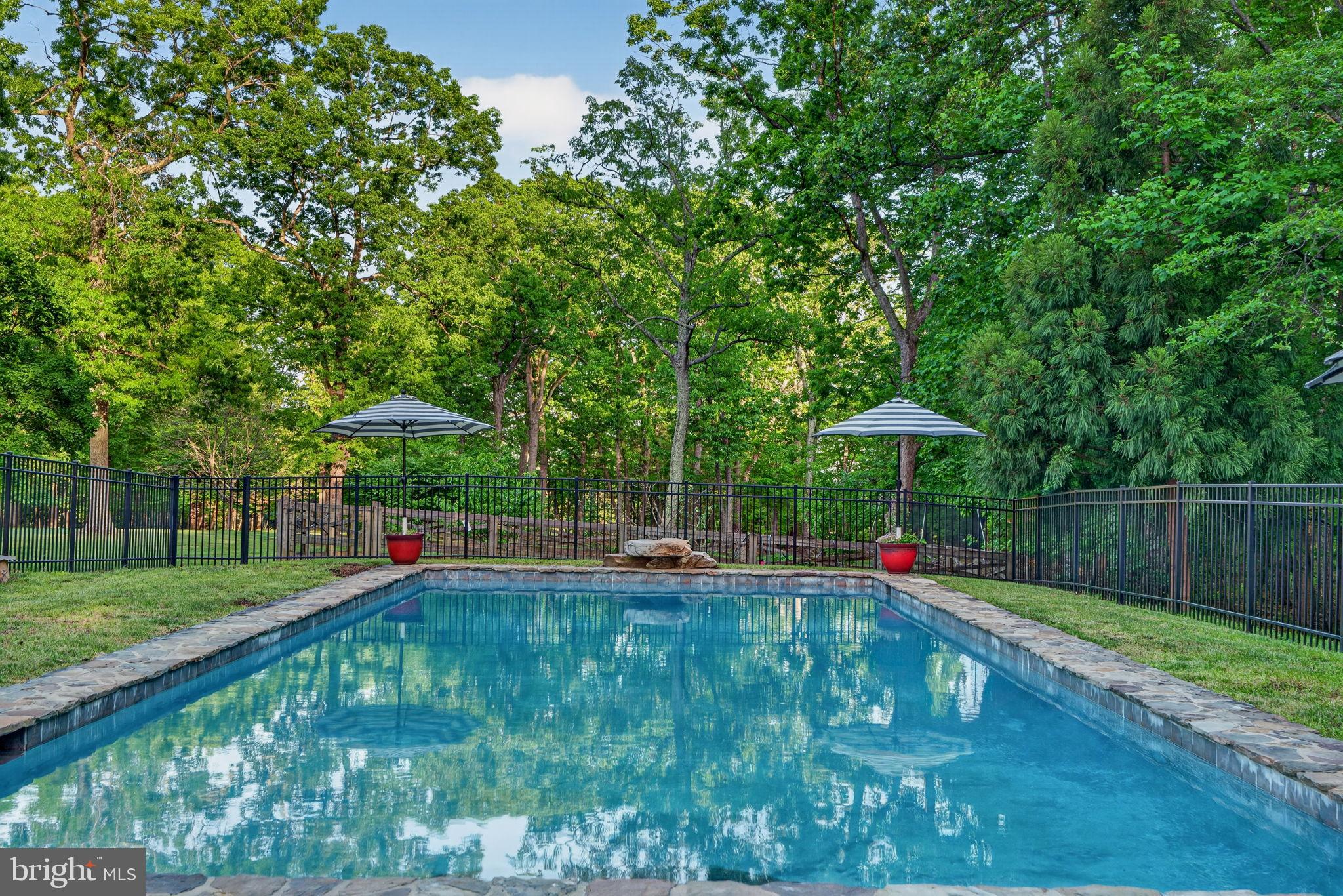 3204 MOUNTAIN ROAD