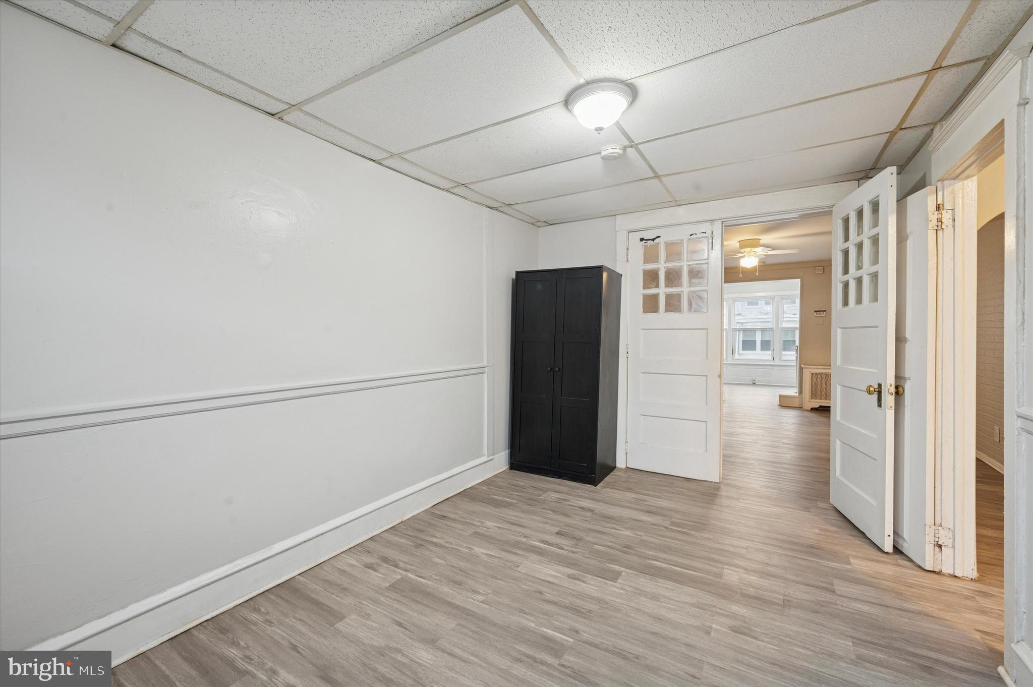 ELMWOOD PARK - Residential Lease