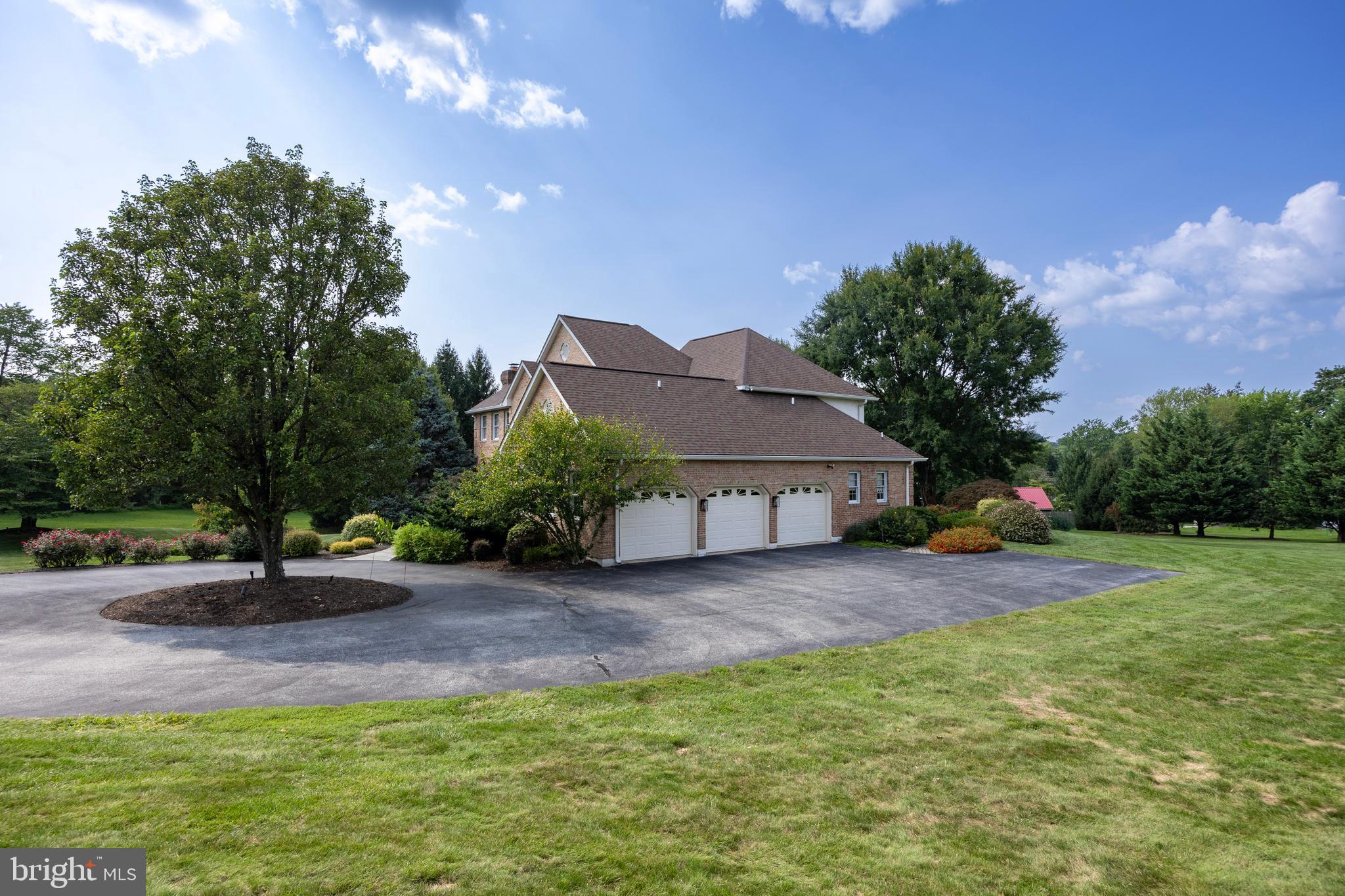 FIELDSTONE FARM - Residential
