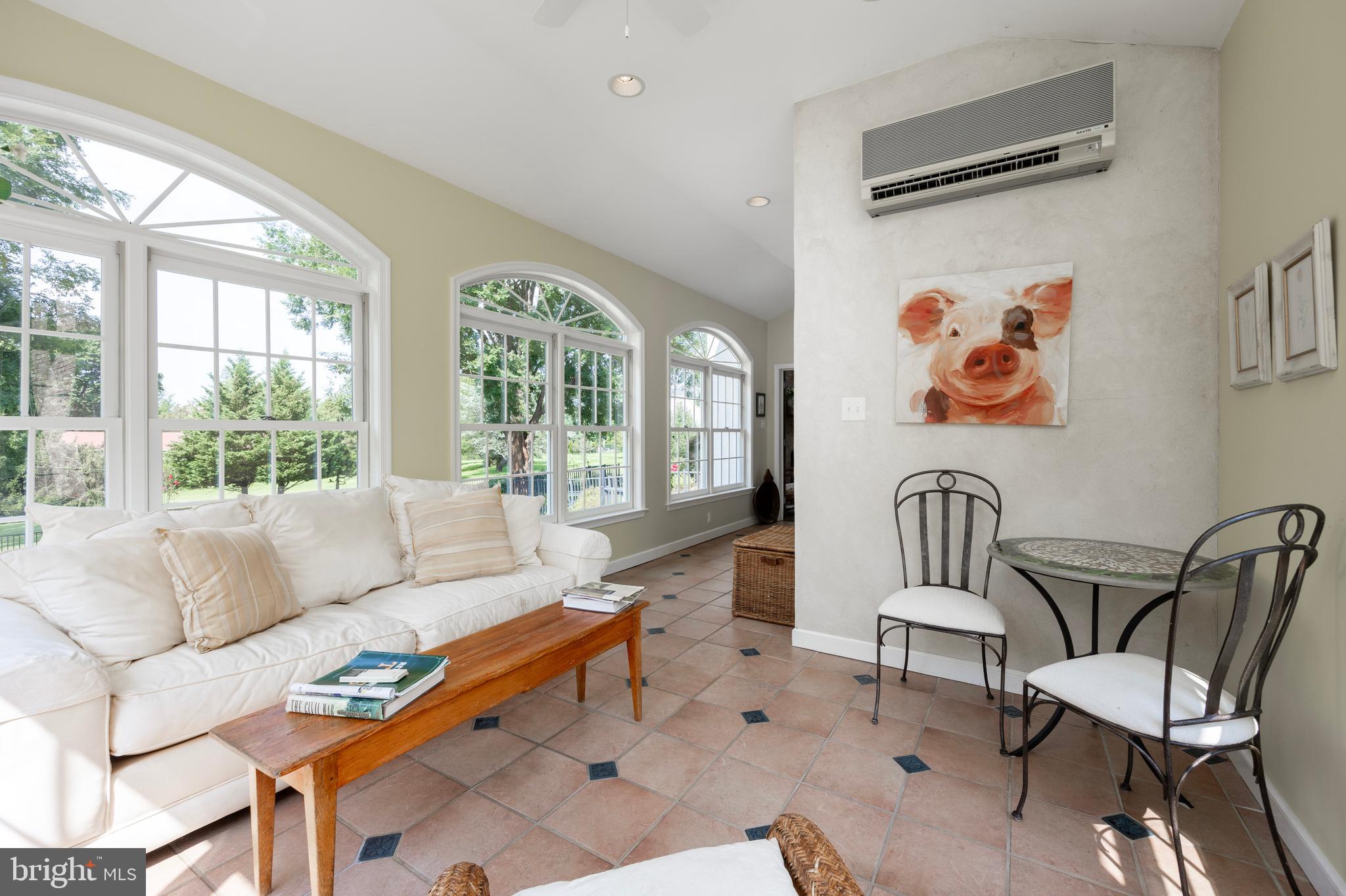 FIELDSTONE FARM - Residential