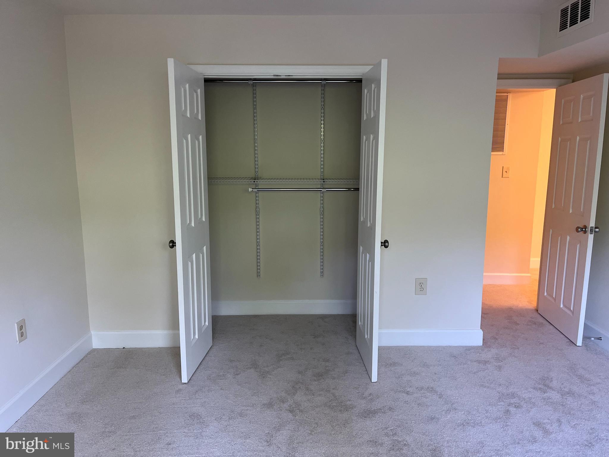 FOXCROFT COLONY CONDOS - Residential Lease