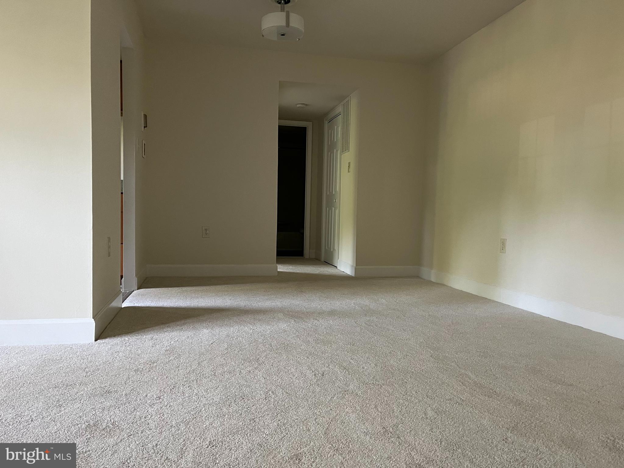 FOXCROFT COLONY CONDOS - Residential Lease