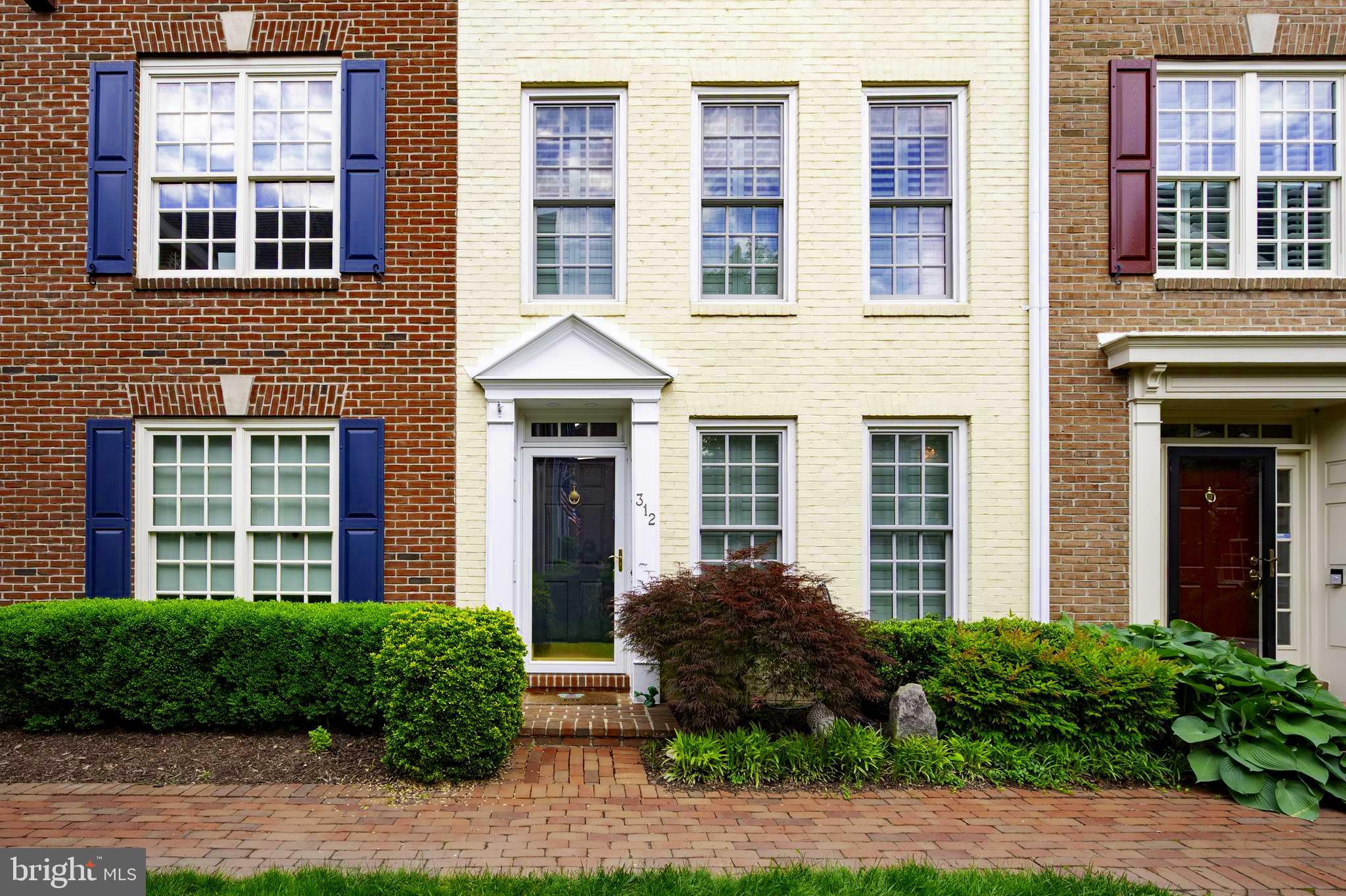 312 S FAYETTE STREET