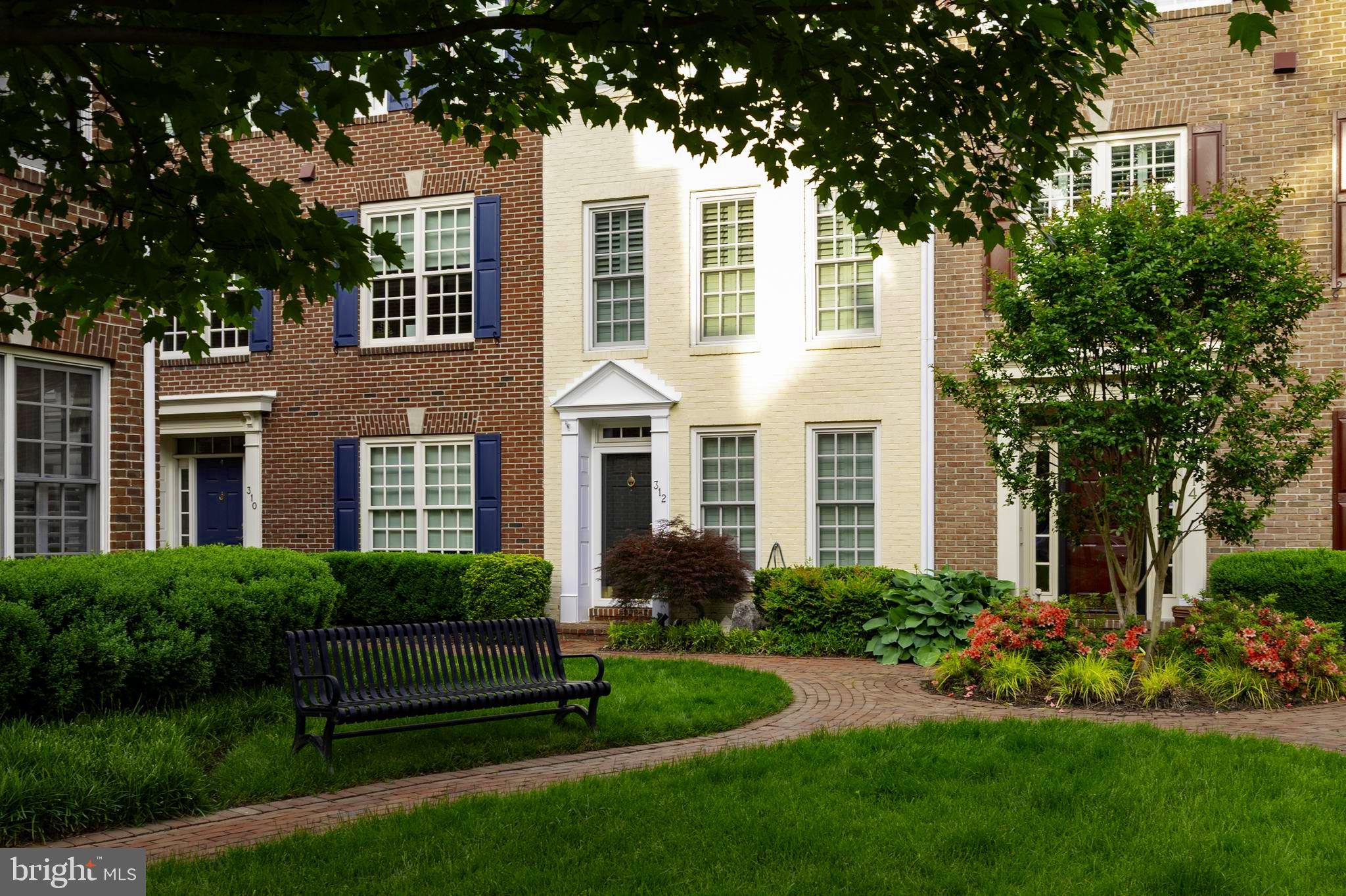 312 S FAYETTE STREET
